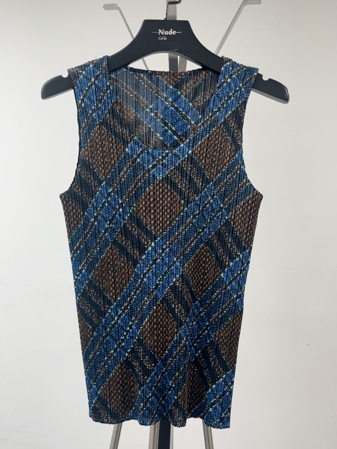 Pleats Please Issey Miyake Pleats Please ISSEY MIYAKE Blue Plaid Vest Size XL / US 12-14 / IT 48-50 - 1 Thumbnail