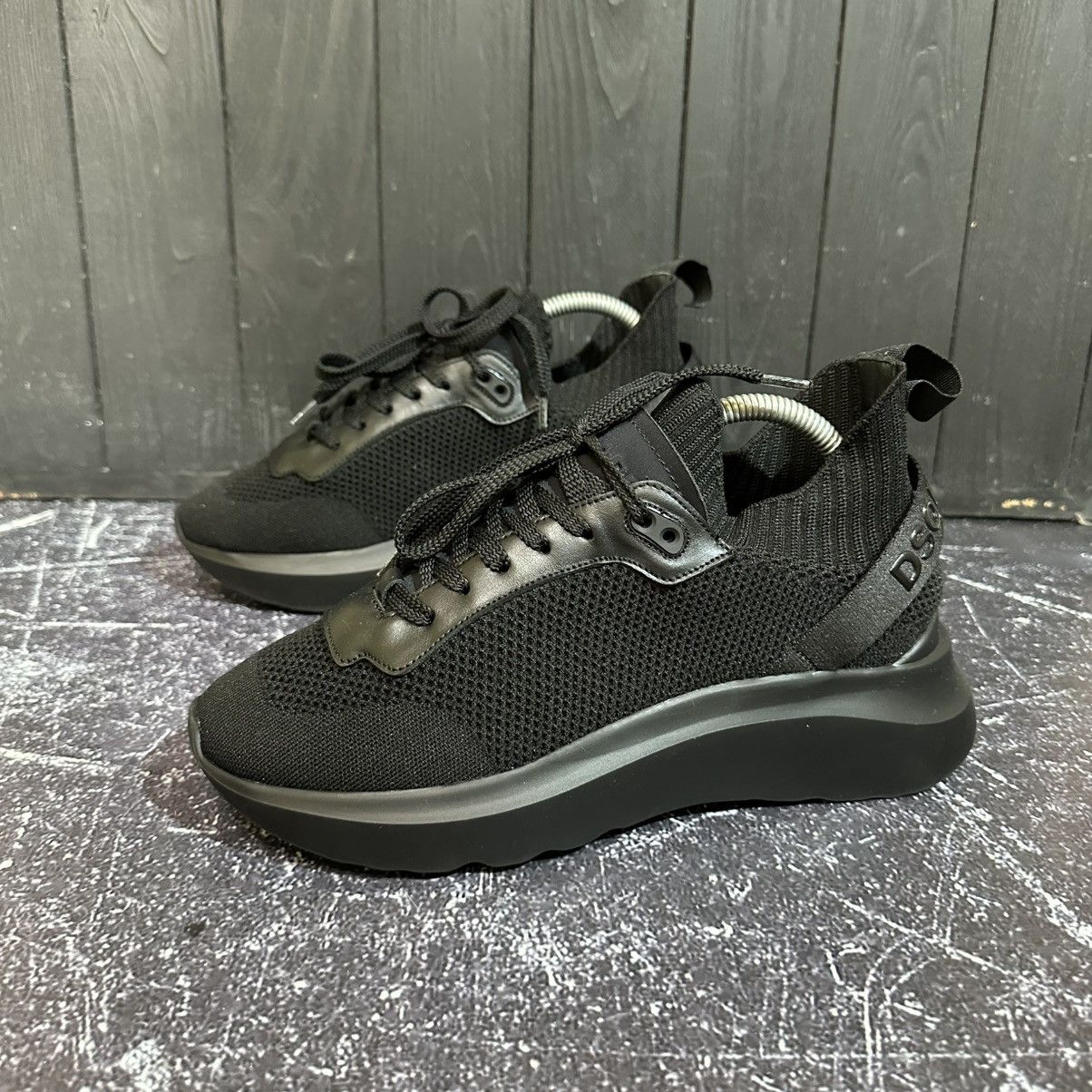 Dsquared2 DSQUARED2 Women’s Mesh Fly Sneakers 39 Size 9 us Size US 9 / IT 39 - 4 Thumbnail