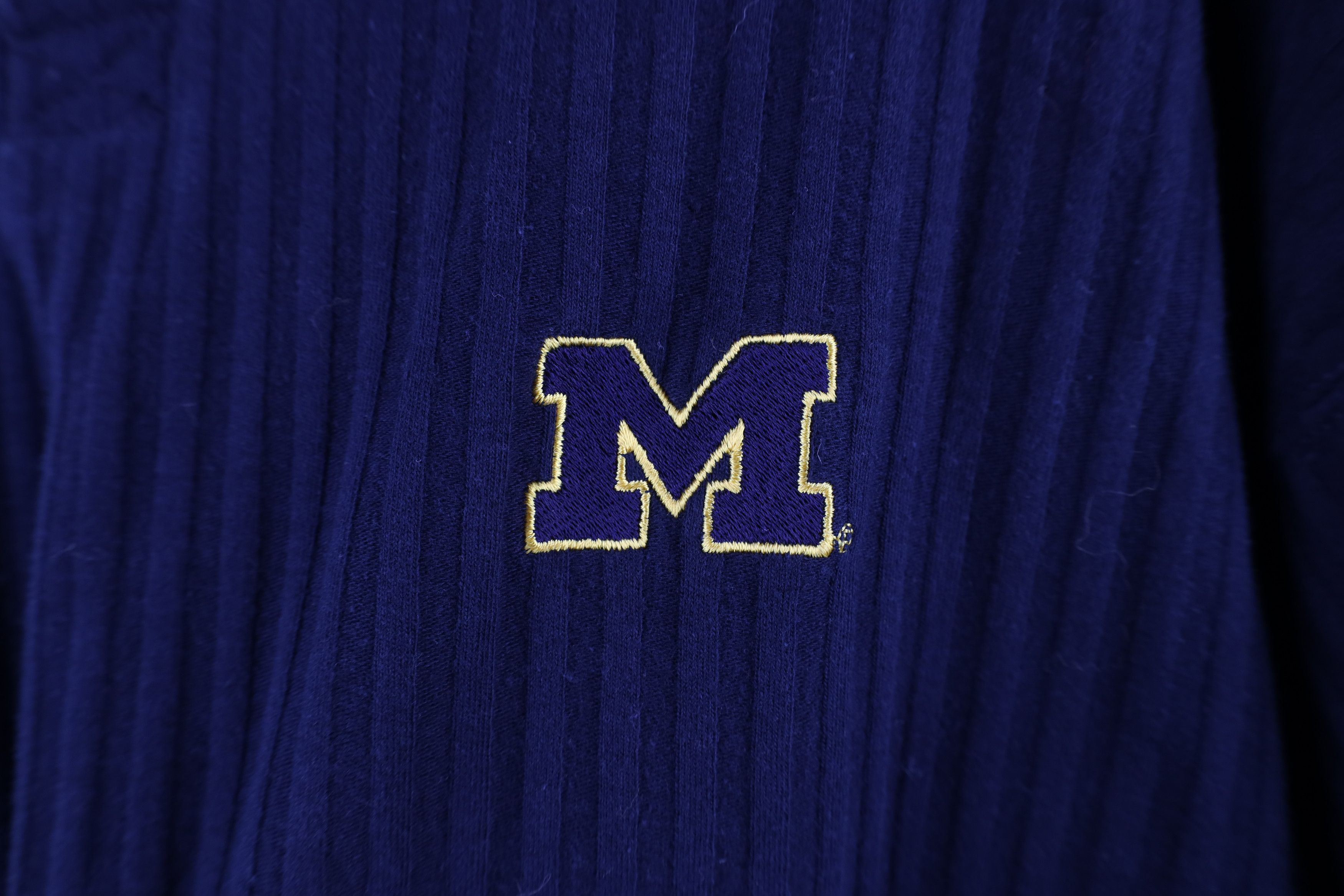 Vintage Vintage 90s University of Michigan Ribbed Henley T-Shirt Size US XL / EU 56 / 4 - 4 Thumbnail