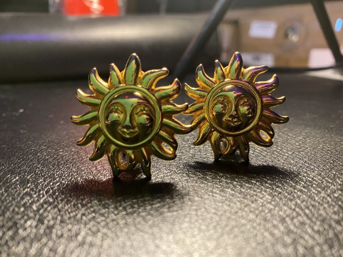 Versace Vintage Versace Gold Sun Face Clip-On Earrings Size ONE SIZE - 8 Thumbnail