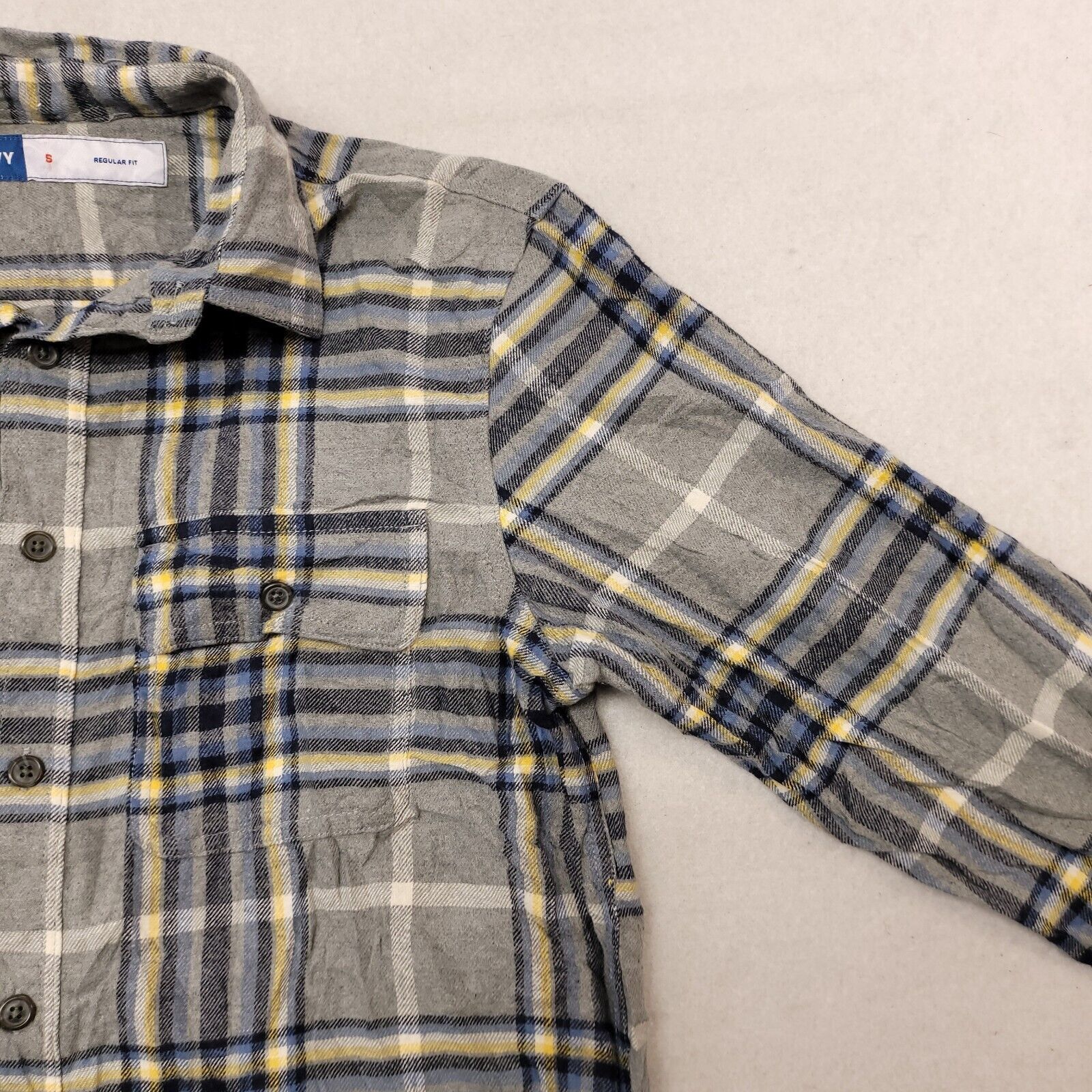 Old Navy Old Navy Tartan Flannel Button Up Shirt Men Size S Gray Blue Size US S / EU 44-46 / 1 - 5 Thumbnail