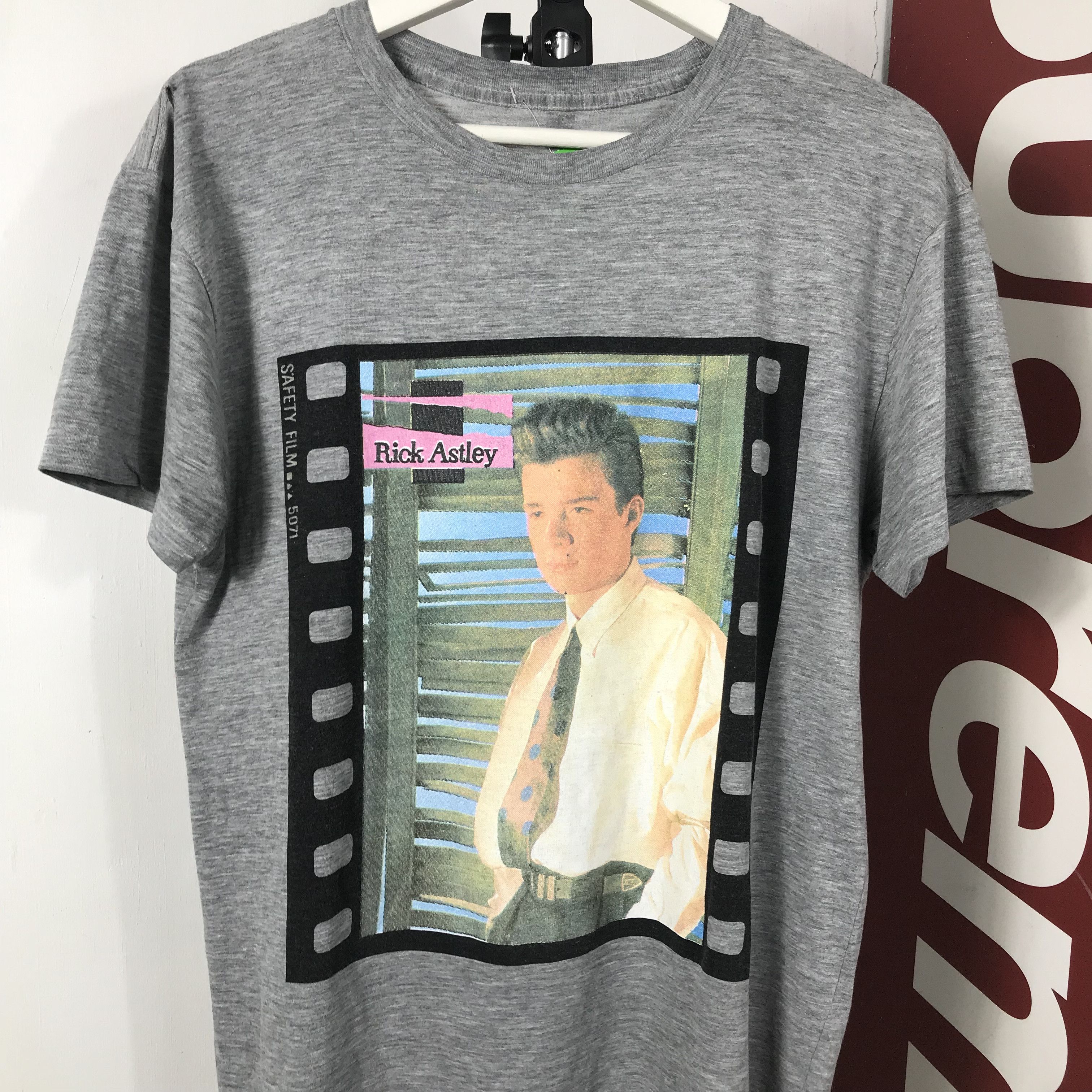Band Tees Vintage 80s RICK ASTLEY Pop New Wave Tour Tee Size US M / EU 48-50 / 2 - 4 Thumbnail