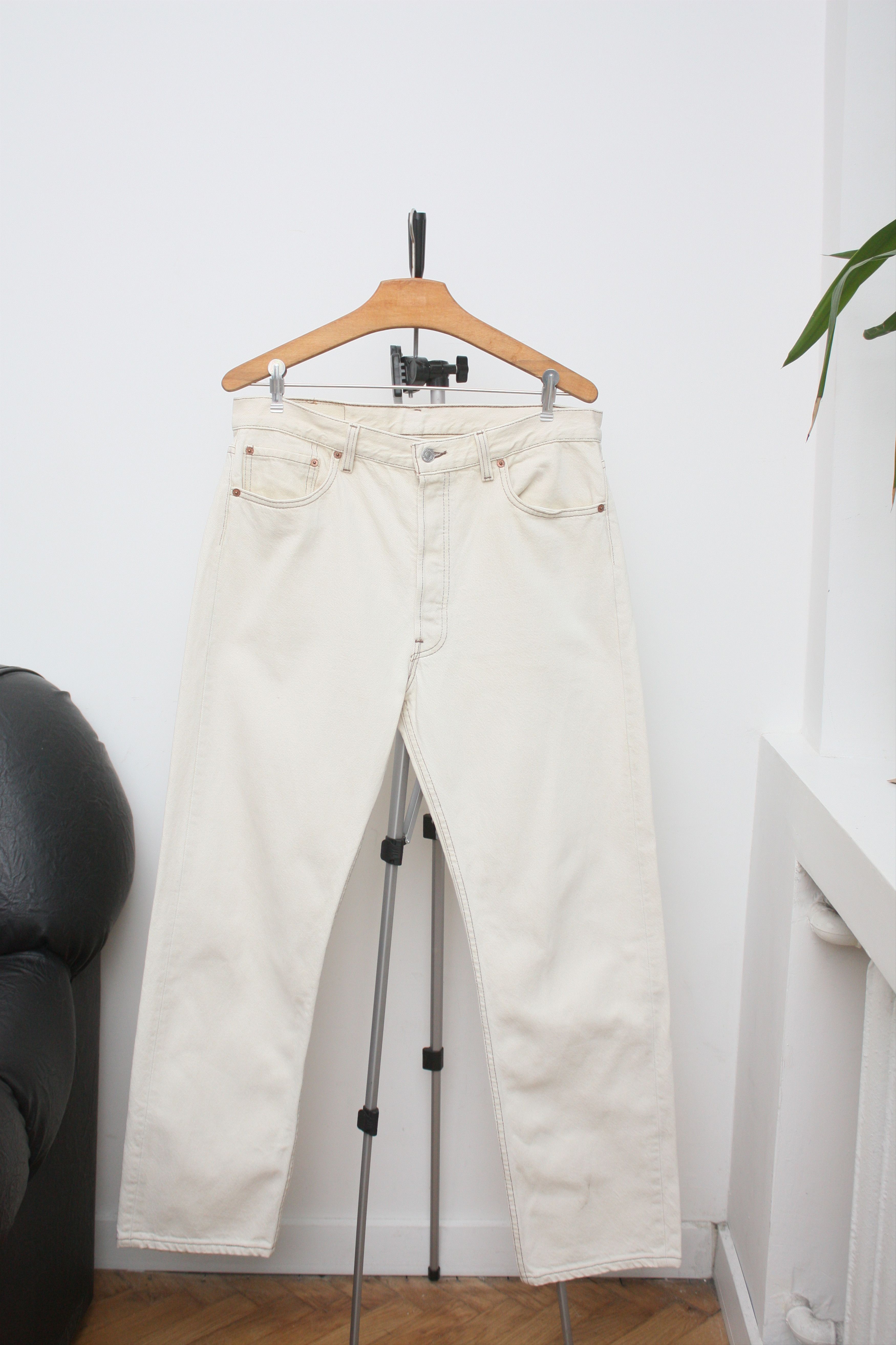 Levi's Vintage Clothing Levi's 501 Vintage Cream Denim Jeans W36L30 Made In USA Size US 36 / EU 52 - 3 Thumbnail
