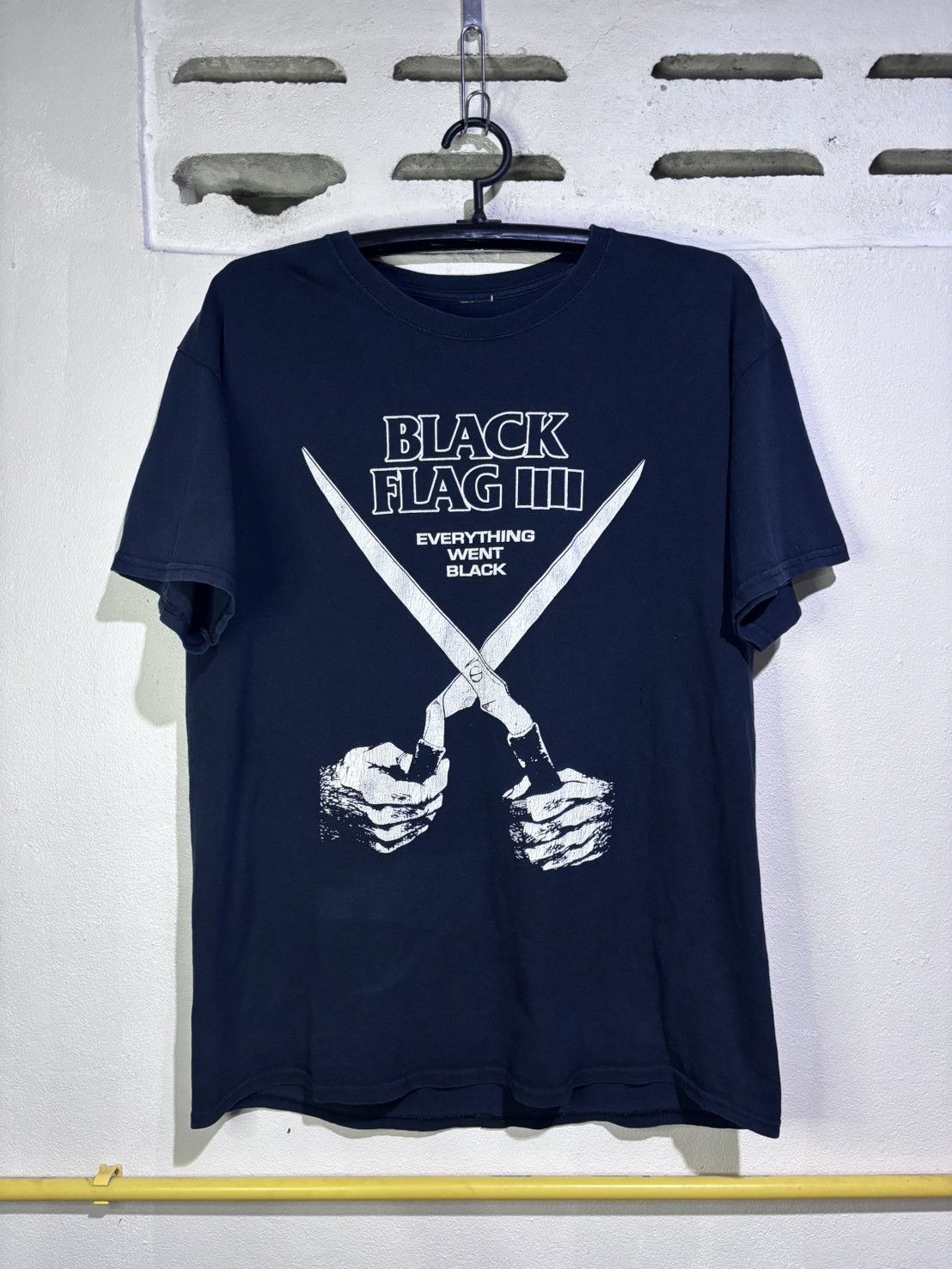 BLACK FLAG III Tシャツ Lサイズ BLACK FLAG III Tシャツ Lサイズ