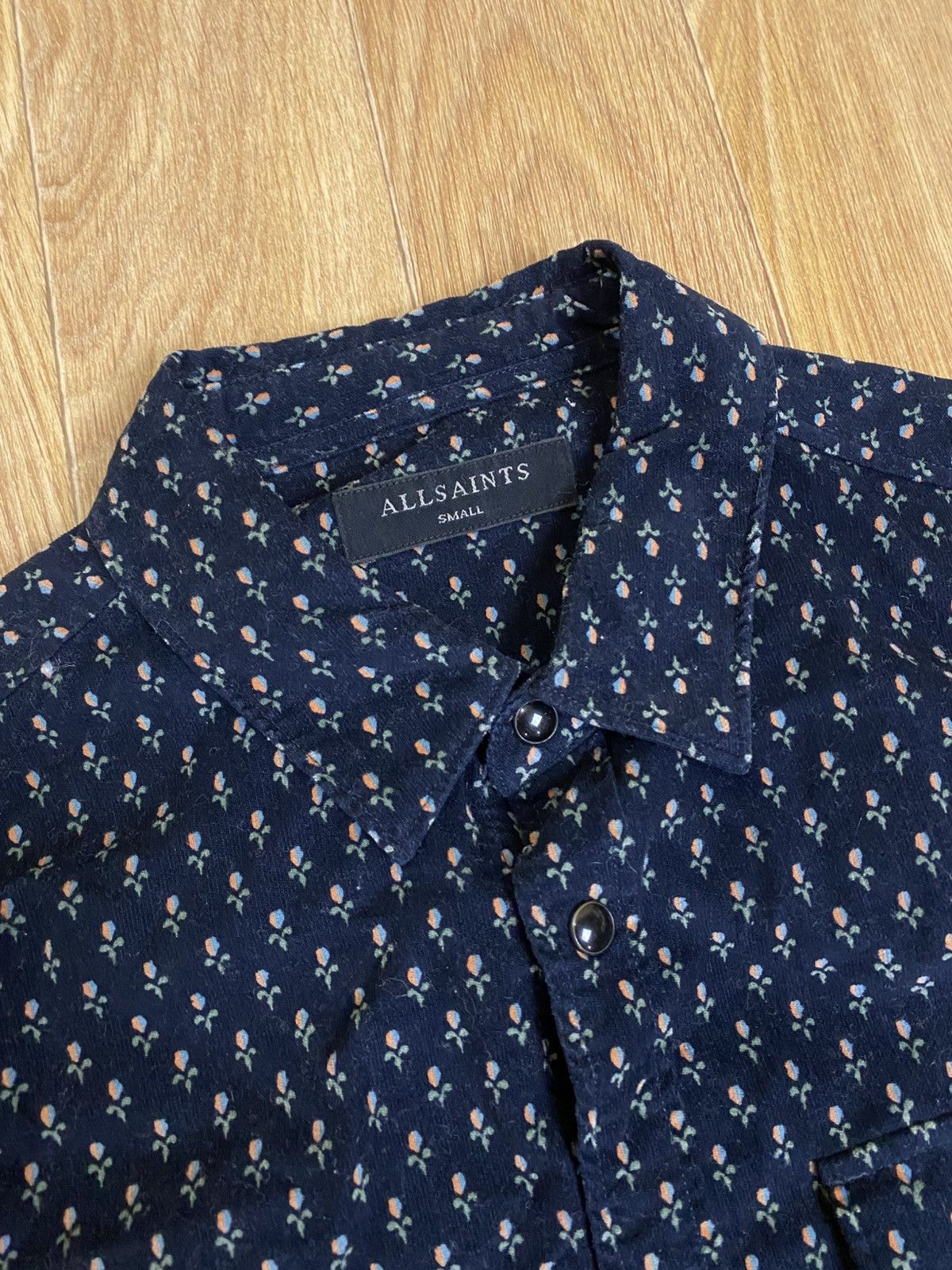 Allsaints Allsaints Velour Monogram Rosebud Button Shirt Long Sleeve Size US S / EU 44-46 / 1 - 2 Thumbnail