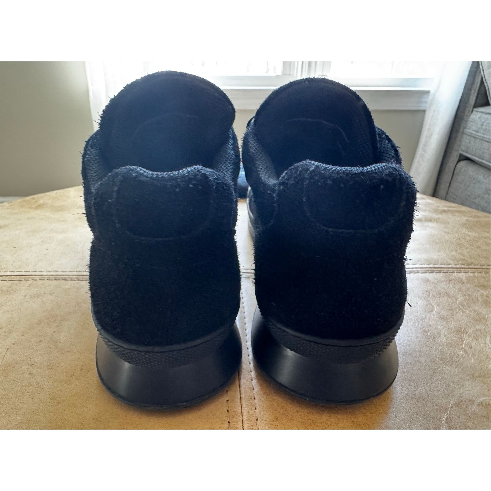 Saint Laurent Paris $795 Saint Laurent Men's Black Suede Sneaker With Logo US 12 Size US 12 / EU 45 - 8 Thumbnail