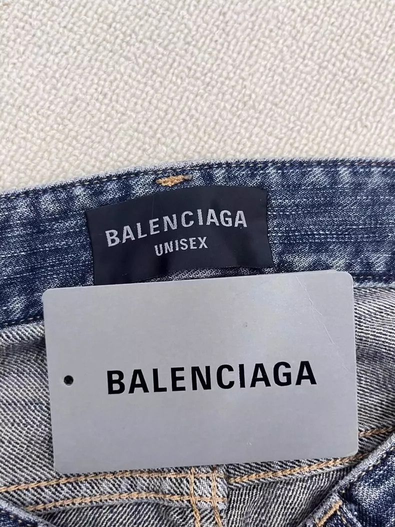Balenciaga Balenciaga size S Slightly Raised Jeans Size 24" / US 00 / IT 34 - 4 Thumbnail