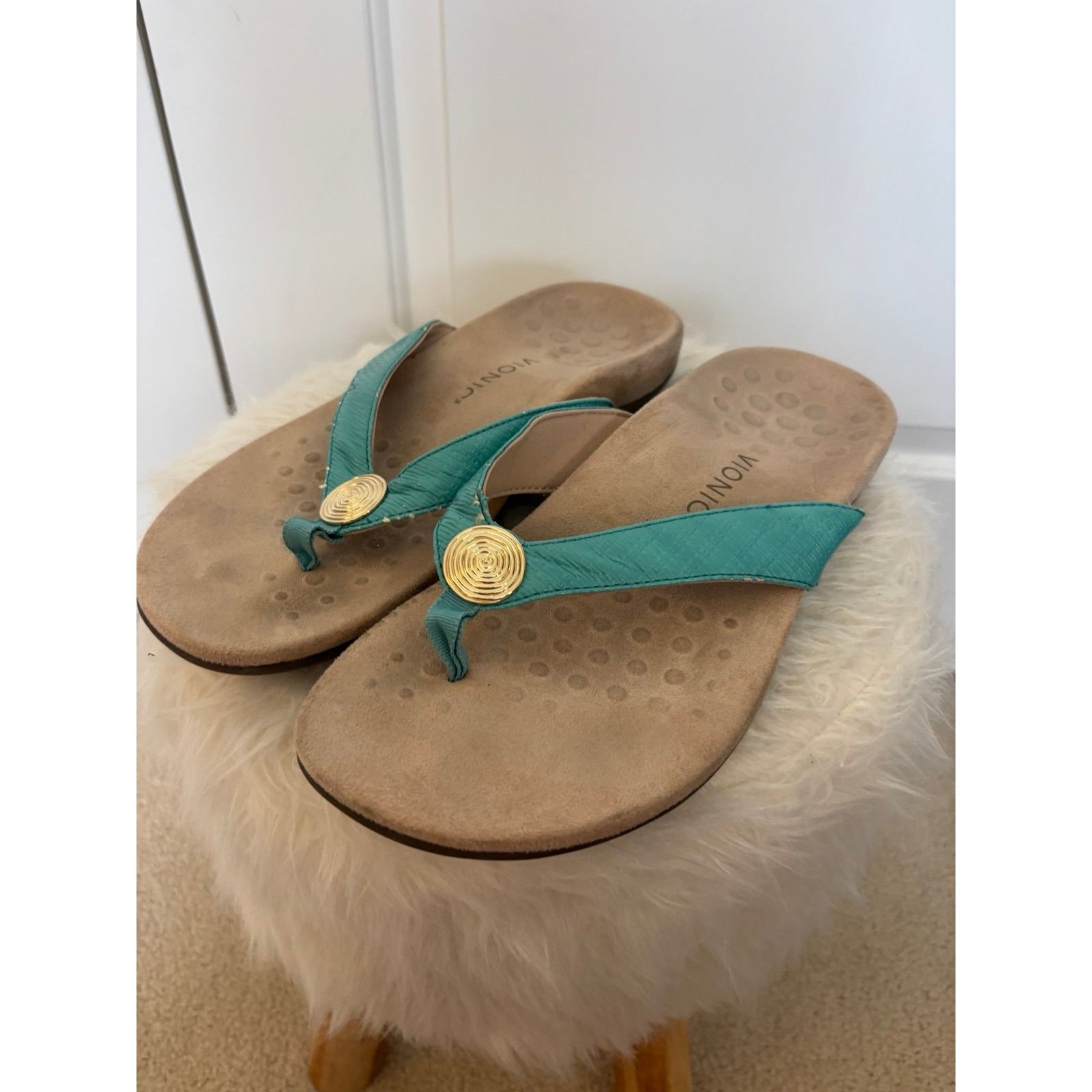Vionic Vionic Hilda woven thong sandals in a teal size 10 Size US 10 / IT 40 - 1 Thumbnail