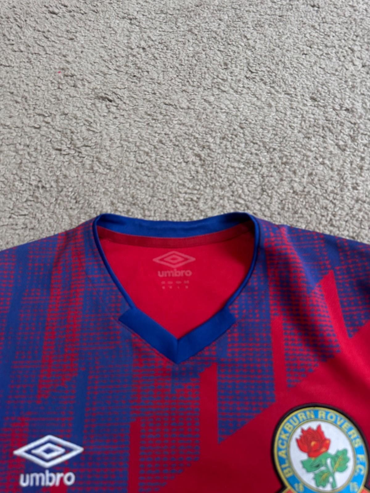 Umbro BLACKBURN ROVERS 2020/21 SHIRT FOOTBALL SOCCER JERSEY UMBRO Size US M / EU 48-50 / 2 - 4 Thumbnail