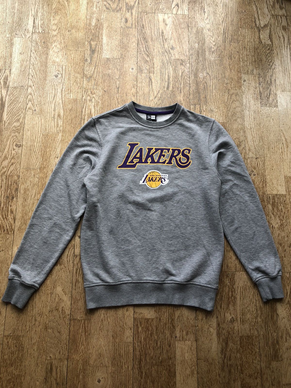 NBA LOS ANGELES LAKERS NBA VINTAGE LOGO NEW ERA SWEATSHIRT Size US M / EU 48-50 / 2 - 1 Thumbnail