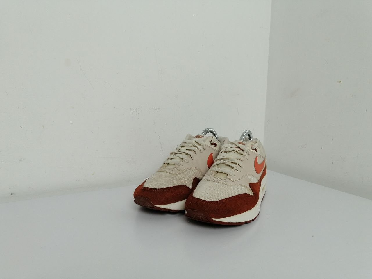 Nike Nike Air max 1 Mars Stone Size 9.5 Men Size US 9.5 / EU 42-43 - 2 Thumbnail