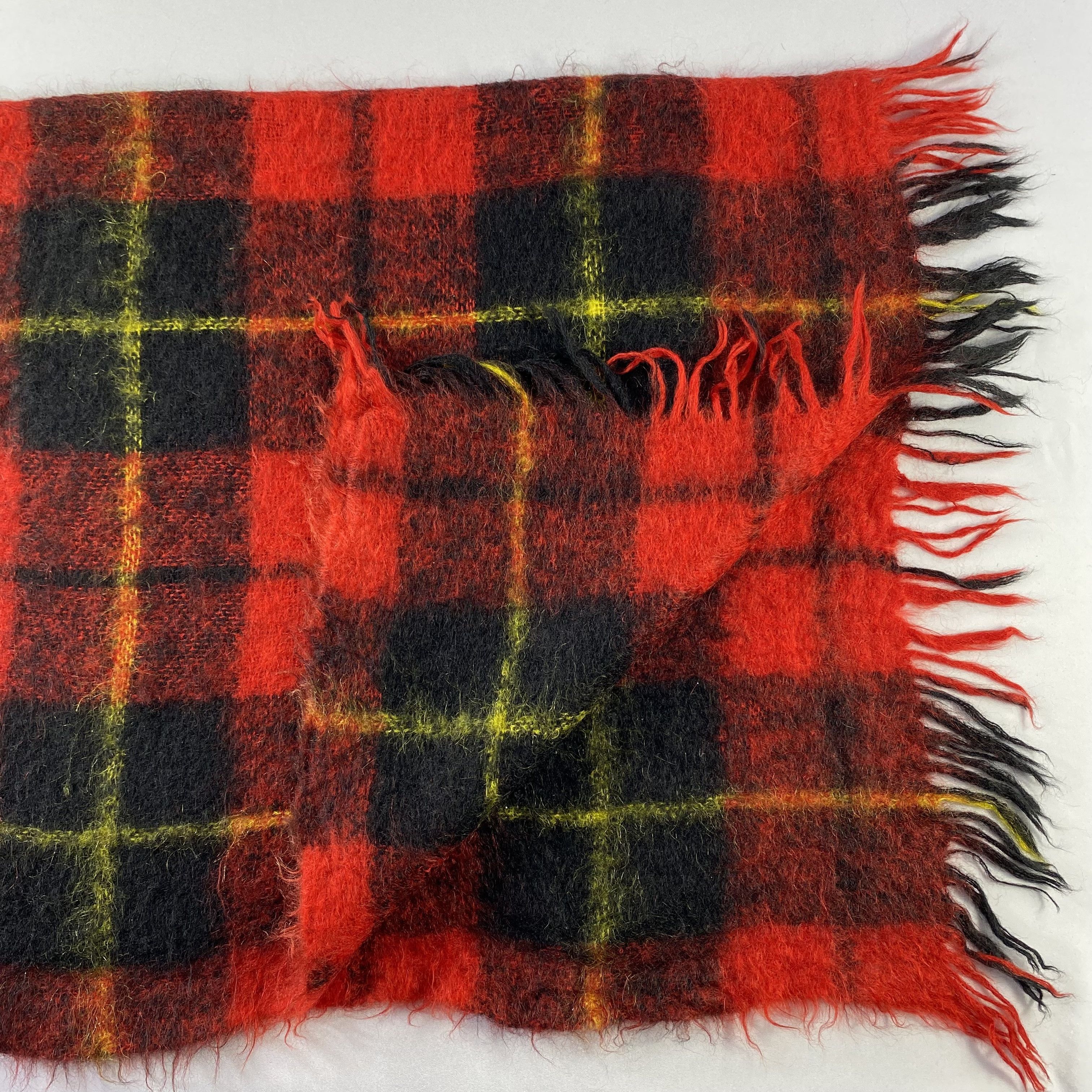 Designer Tartan Check Big Mohair Scarf Neck Wrap Muffler Size ONE SIZE - 3 Thumbnail