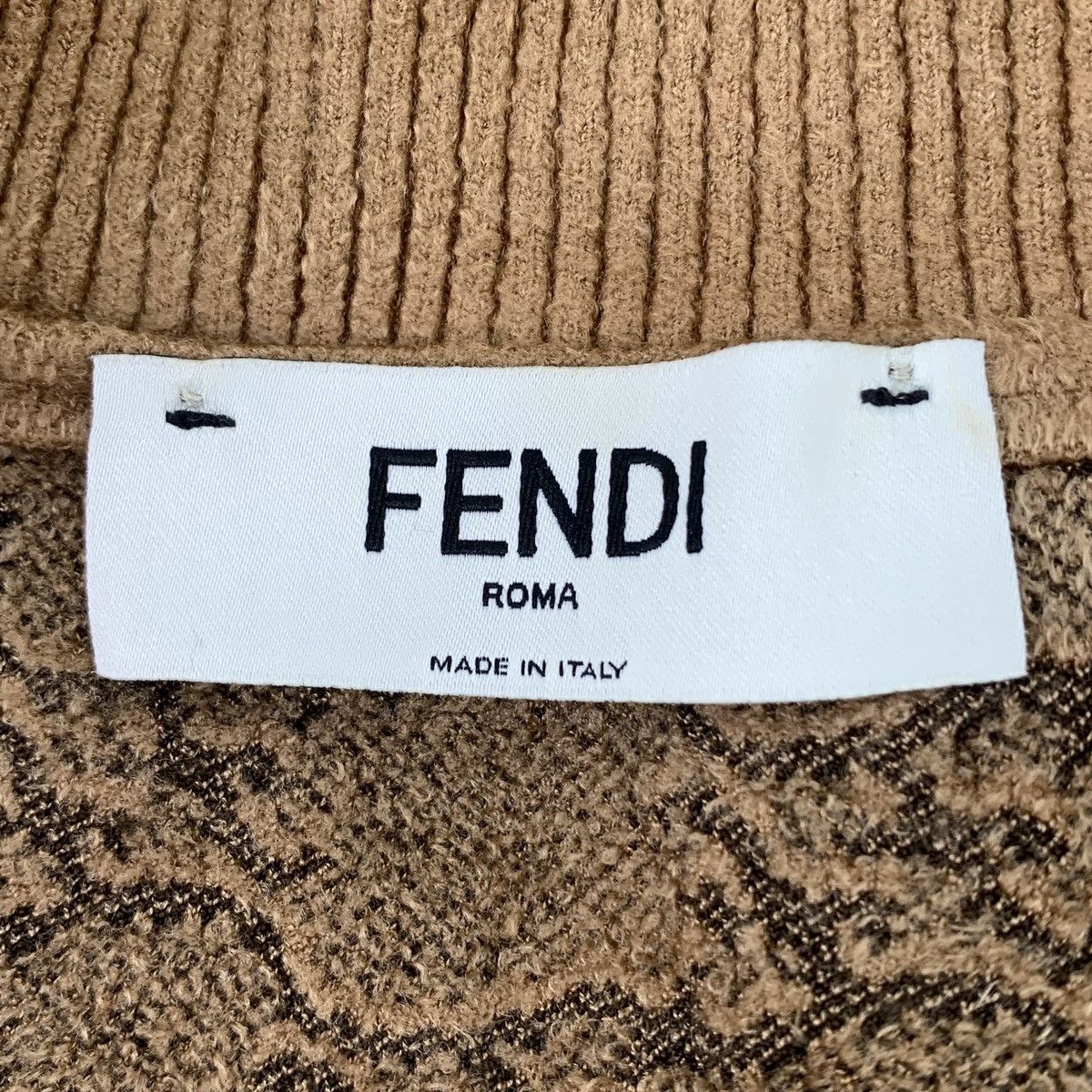Fendi Fendi Dark Brown V-neck Knitted Cardigan K26WX Size M / US 6-8 / IT 42-44 - 5 Thumbnail
