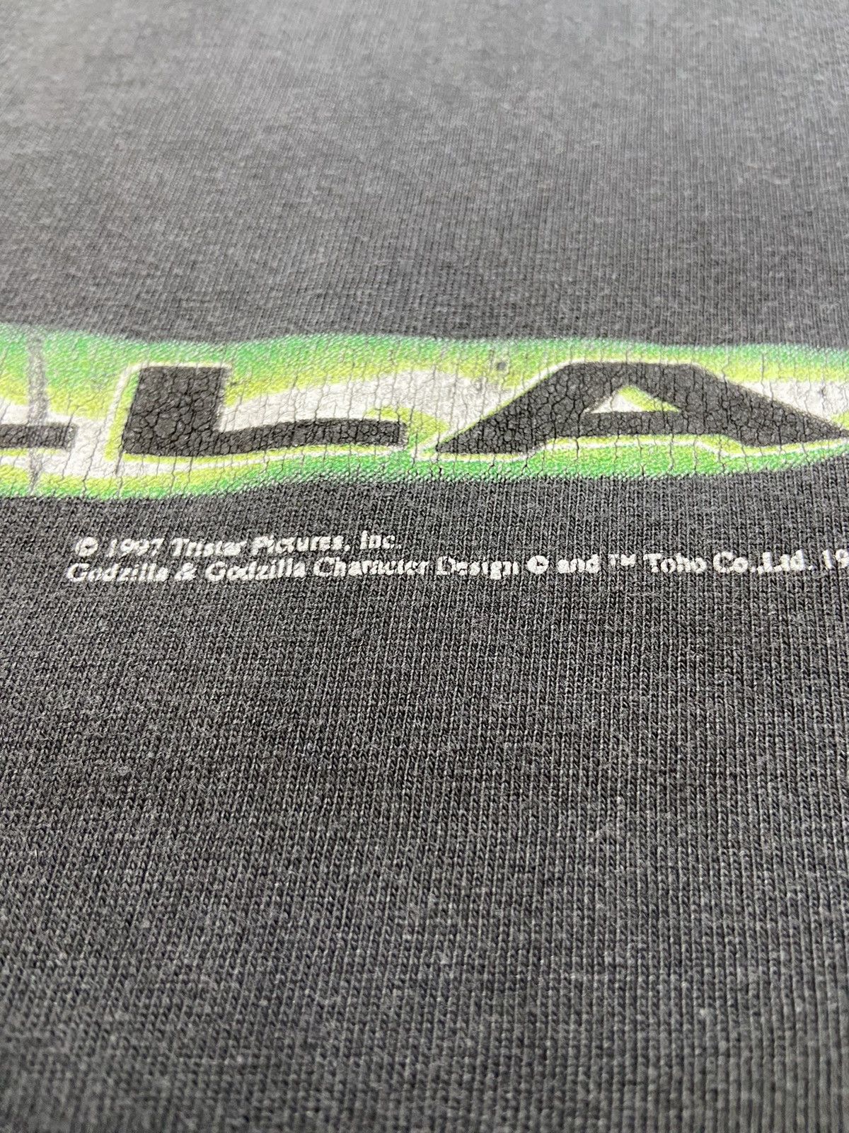 Vintage Vintage Godzilla movie made in USA promo tee 1997 Size US XL / EU 56 / 4 - 3 Thumbnail