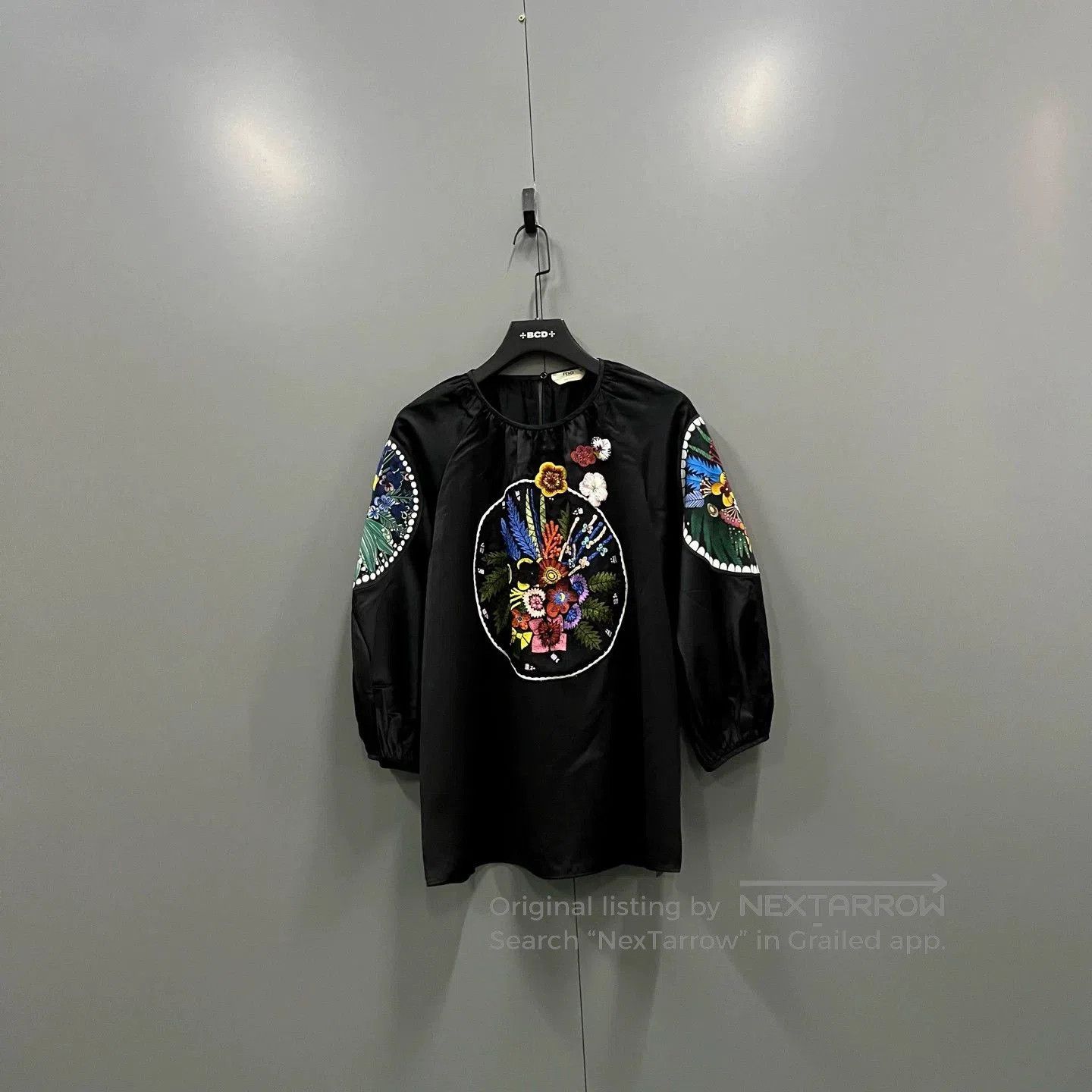 Fendi FENDI Heavy Embroidered Long Sleeve Top. Size US S / EU 44-46 / 1 - 1 Thumbnail