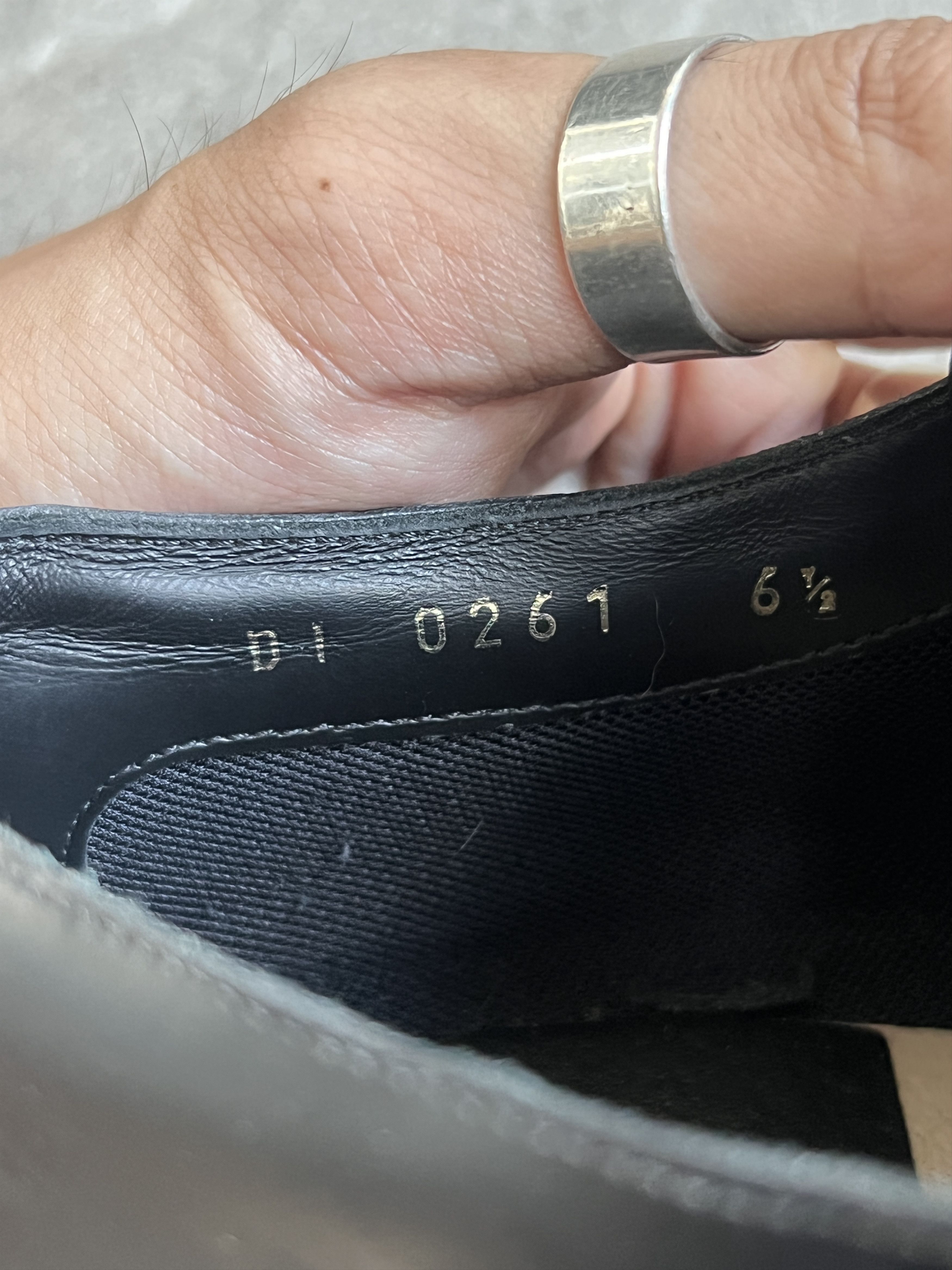 Louis Vuitton Louis Vuitton Black Leather Derby Shoes LV Logo 6.5 Size US 6.5 / EU 39-40 - 14 Thumbnail