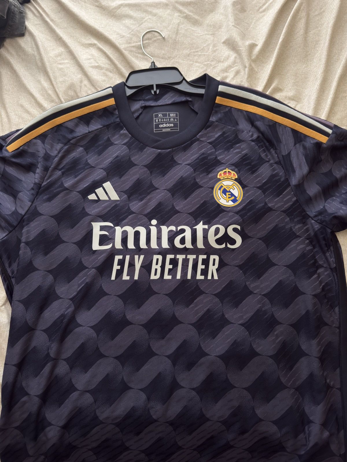 Adidas Real Madrid 23/24 Away Jersey AuthenticHEAT.RDYPlayerVersion Size US XL / EU 56 / 4 - 1 Thumbnail