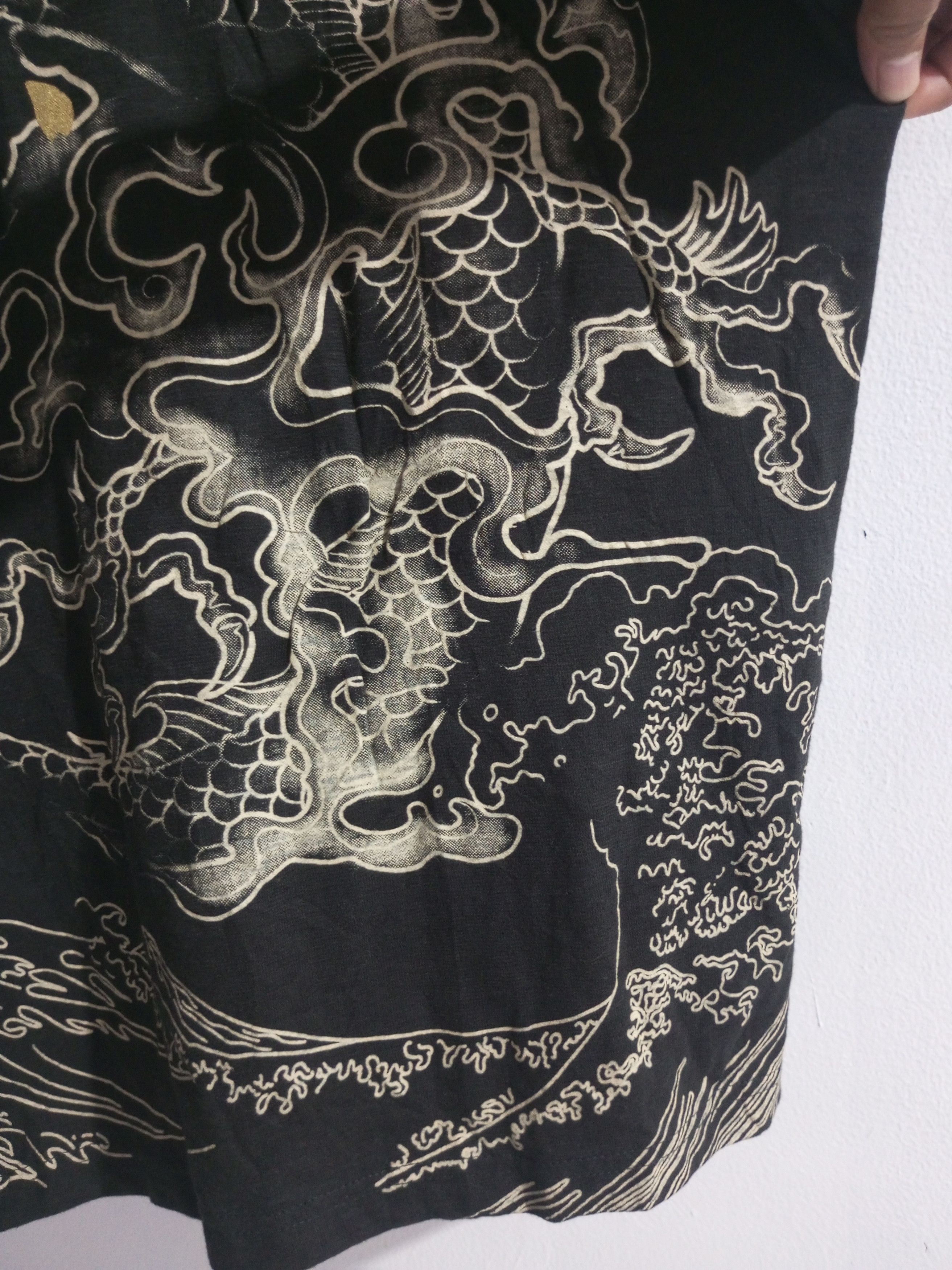 20471120 Vintage strange heaven dragon sukajan tee Size US XL / EU 56 / 4 - 6 Thumbnail