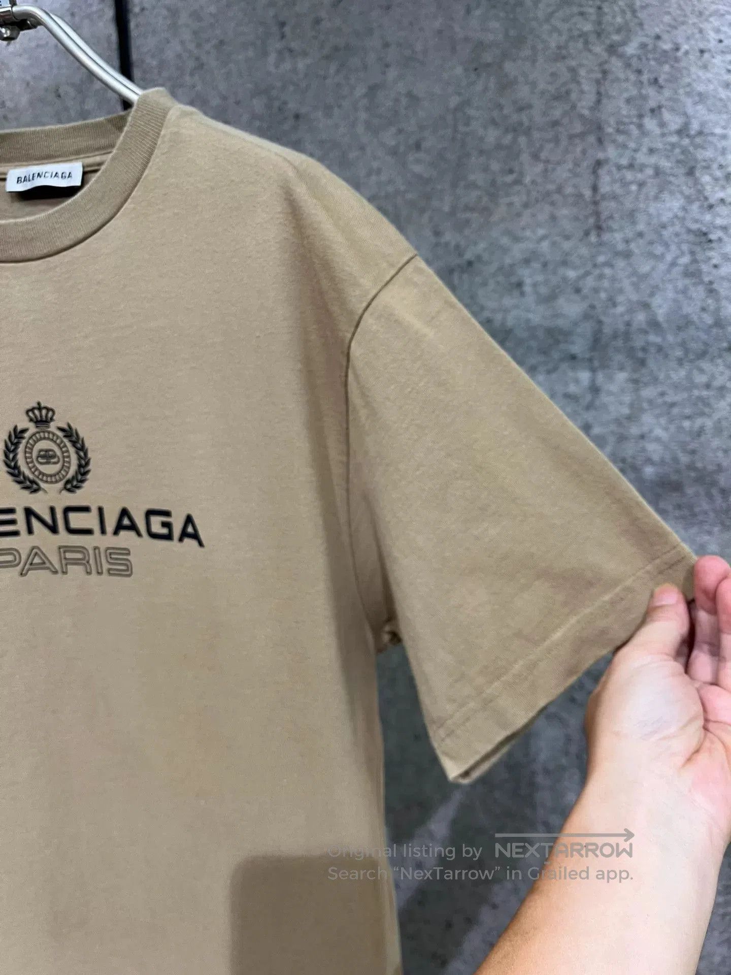 Balenciaga Balenciaga Crown Short-Sleeve Top. Size XS / US 0-2 / IT 36-38 - 4 Thumbnail