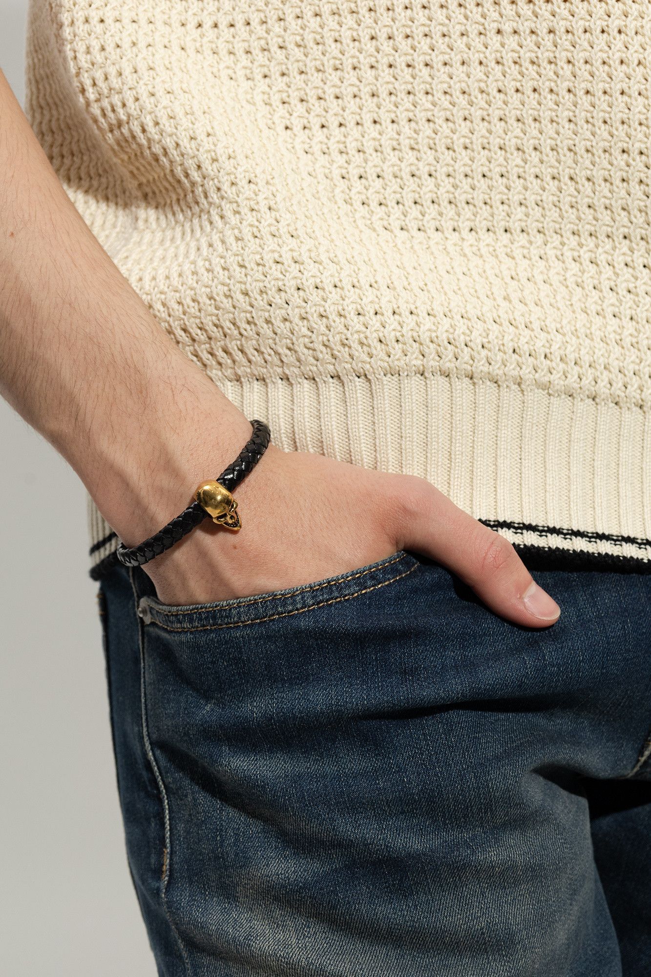 Alexander McQueen ALEXANDER MCQUEEN black woven leather skull bracelet q Size ONE SIZE - 2 Thumbnail