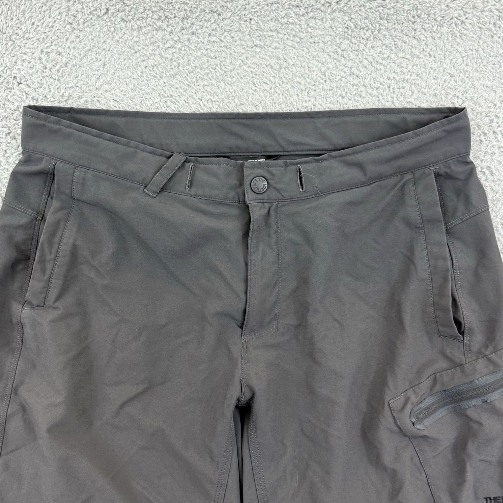 The North Face The North Face Shorts Mens 36 Gray Outdoor Hiking Casual Stretch Zip Light 10” Size US 36 / EU 52 - 4 Thumbnail