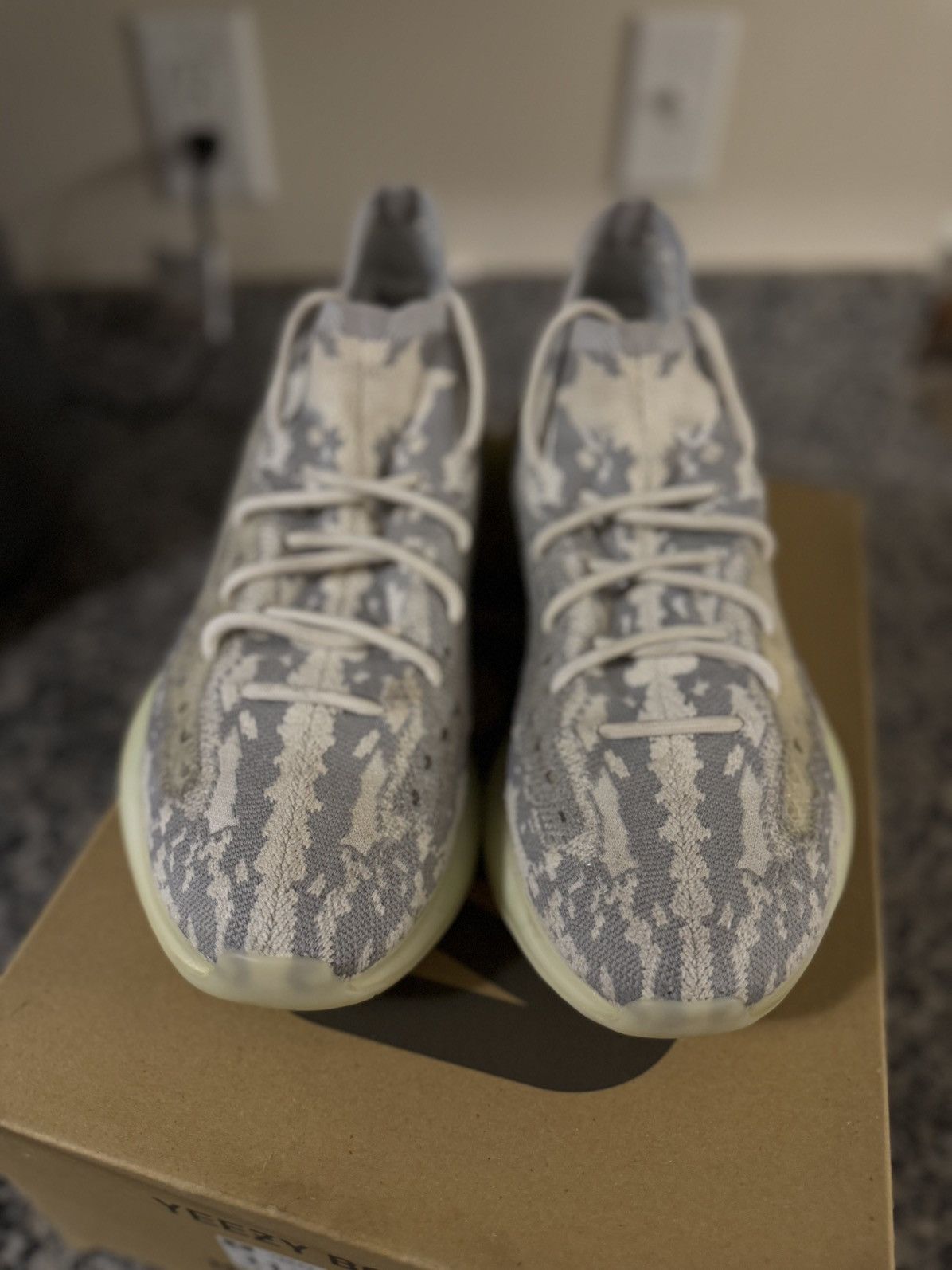 Adidas × Yeezy Yeezy 380 Alien Size 11.5 W BOX Clean Size US 11.5 / EU 44-45 - 6 Thumbnail