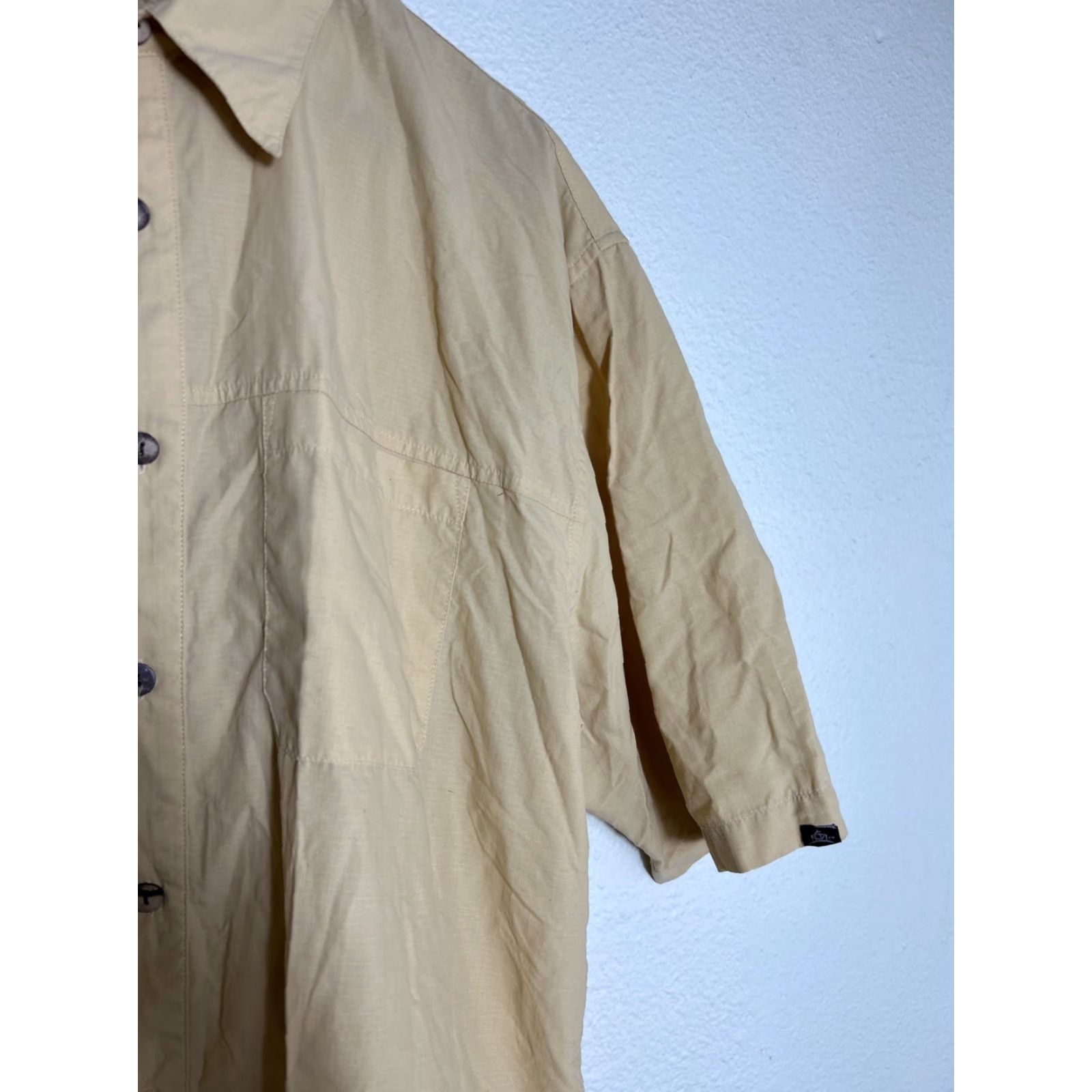 Stormtech Stormtech Men's XL Ripstop Beige Button-Up Shirt User: Stormtech Men's XL Ripstop Beige Button-Up Shirt Size US XL / EU 56 / 4 - 4 Thumbnail