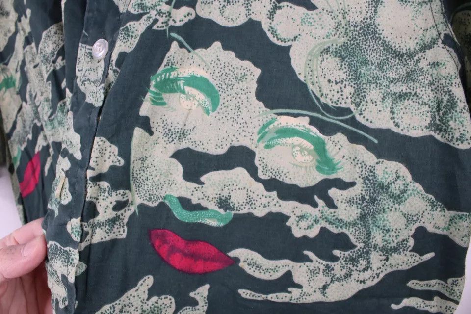 Vintage Vintage 70s Streetwear Abstract Art Face Cloud Button Shirt Size US L / EU 52-54 / 3 - 4 Thumbnail