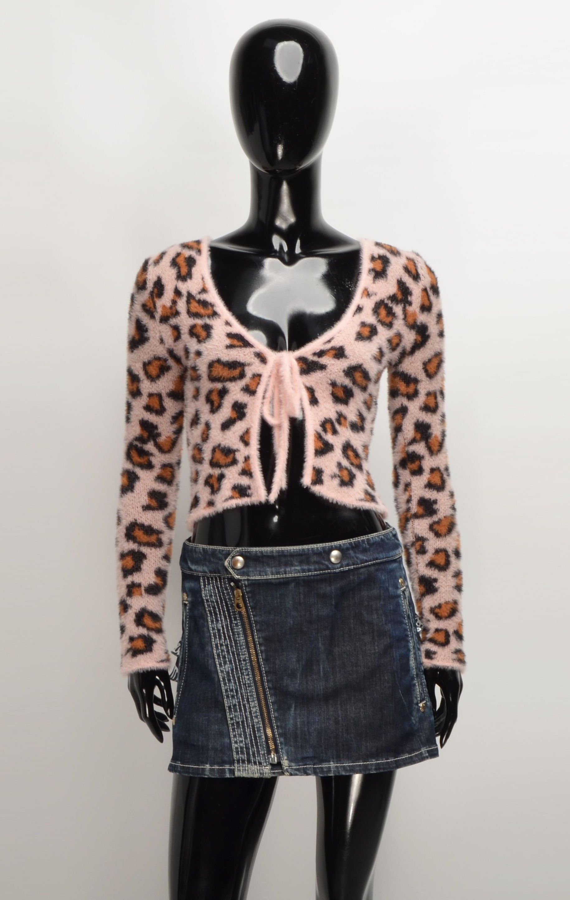 Urban Outfitters Urban Outfitters Y2K Fluffy Soft Leopard Top Cardigan Size XS / US 0-2 / IT 36-38 - 1 Thumbnail