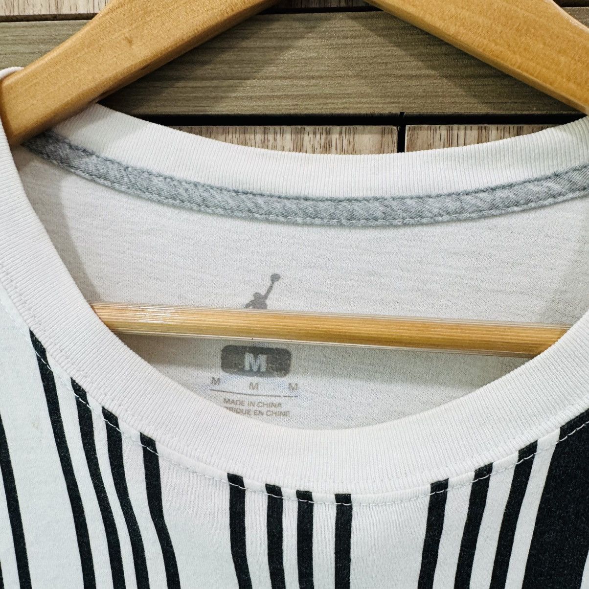 Jordan Brand Air Jordan Geometrical Print Design Size US M / EU 48-50 / 2 - 4 Thumbnail