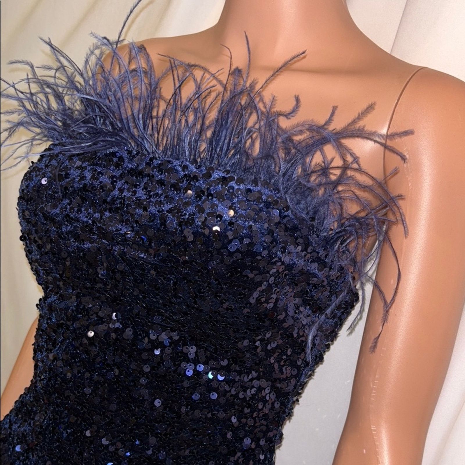The Unbranded Brand B Darlin Navy Sequin Strapless Dress Size 6 Size M / US 6-8 / IT 42-44 - 4 Thumbnail