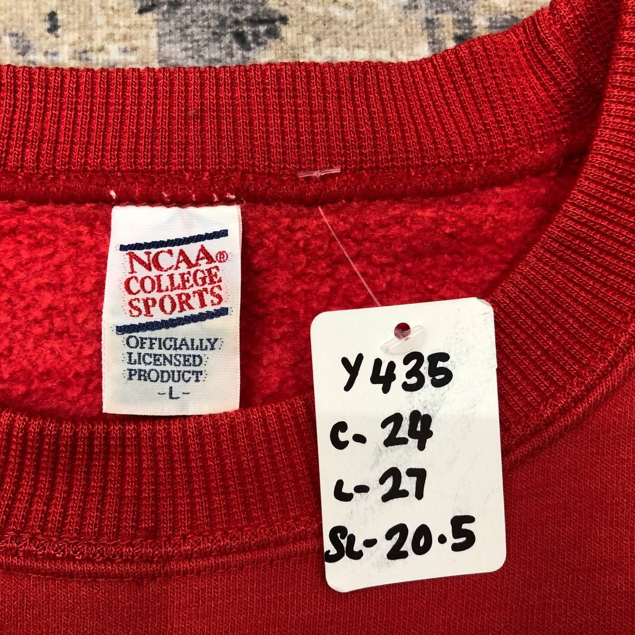 NCAA Y435 VTG WINCONSIN BADGERS BY NCAA SWEATSHIRT Size US L / EU 52-54 / 3 - 6 Thumbnail