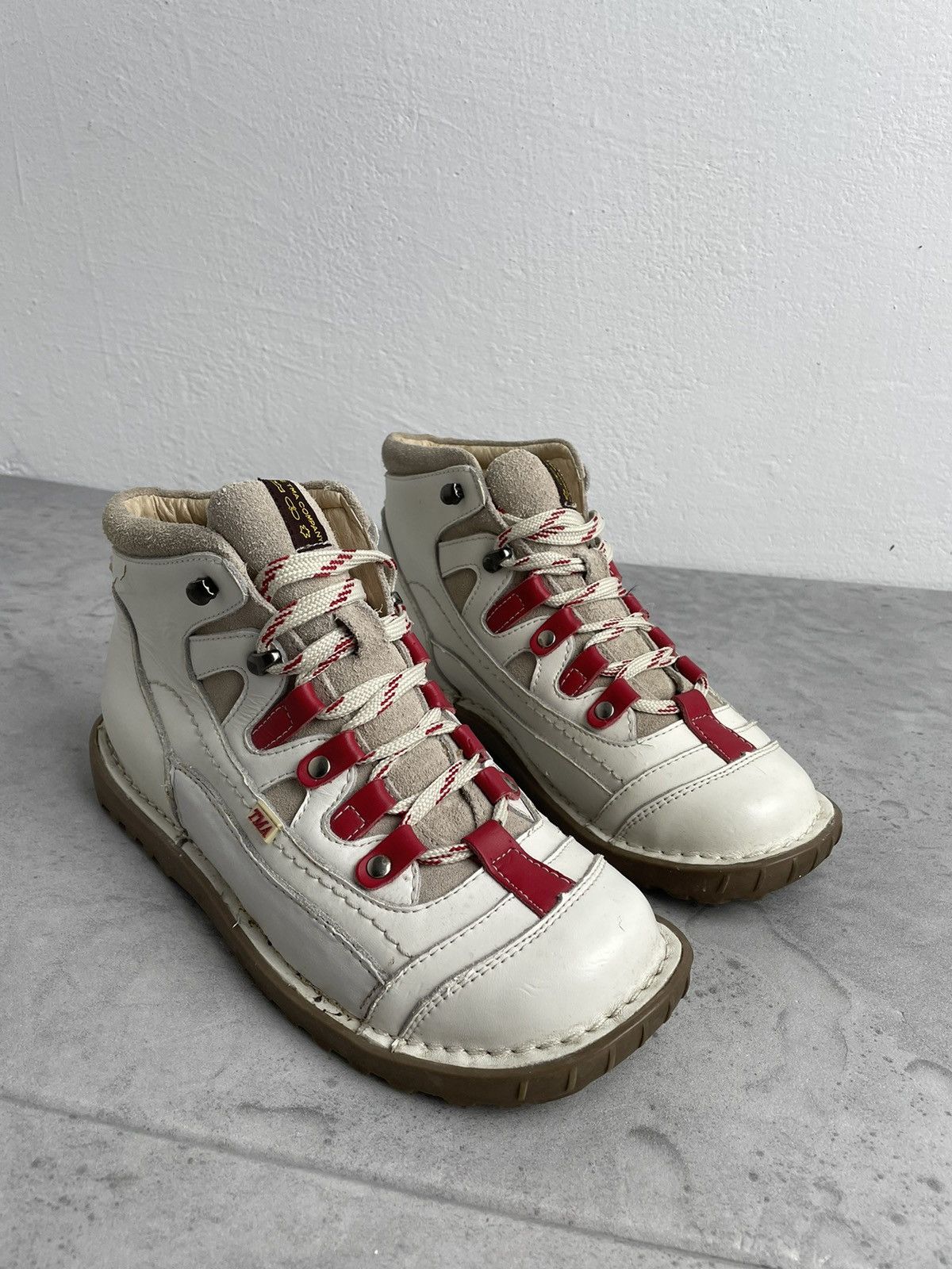 Y2K vintage detailed platform raver boots chunky