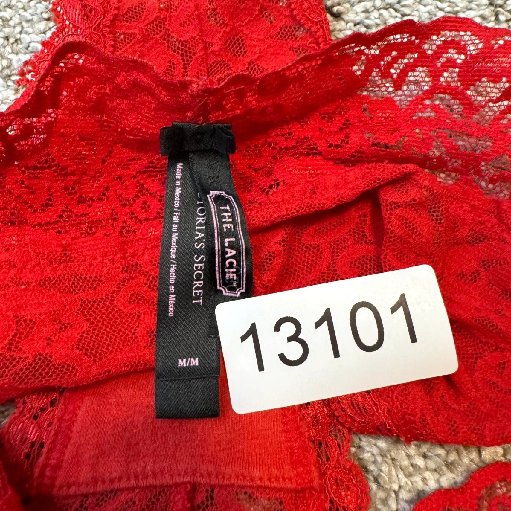 Victoria's Secret Victoria's Secret Panties Underwear Thong Medium Red Lace Cheeky Sexy Lacie M Red Lace Cheeky Womens Size 32" / US 10 / IT 46 - 7 Thumbnail