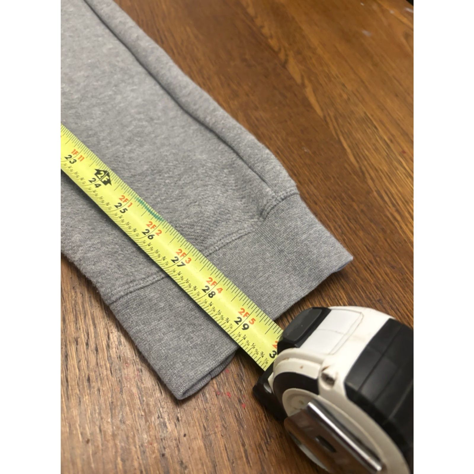 Vineyard Vines Vineyard Vines Women’s Joggers – Size S Gray Pants Regular Women Jogger Small Classic Vintage-style? Size 28" / US 6 / IT 42 - 4 Thumbnail