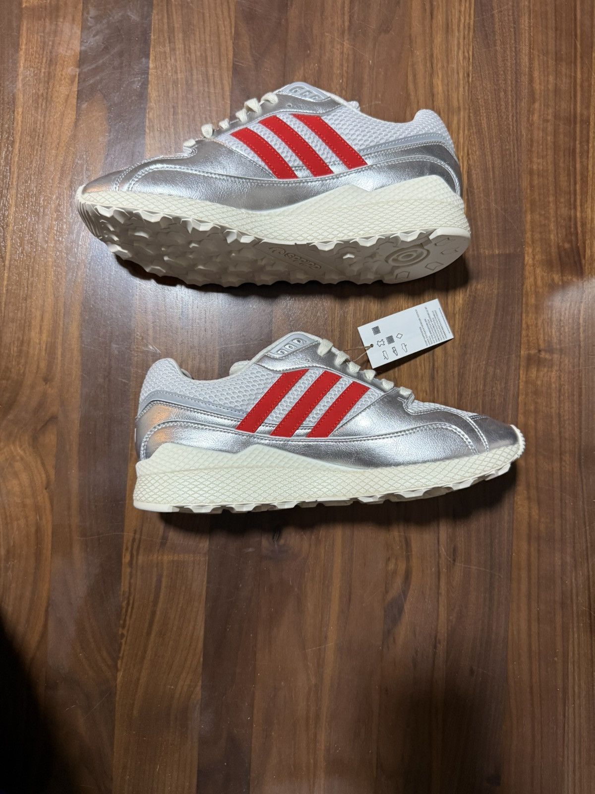 Adidas × Kith Kith for adidas Oregon Ultra Tech WHITE RED SILVER METALLIC Size US 11 / EU 44 - 2 Thumbnail
