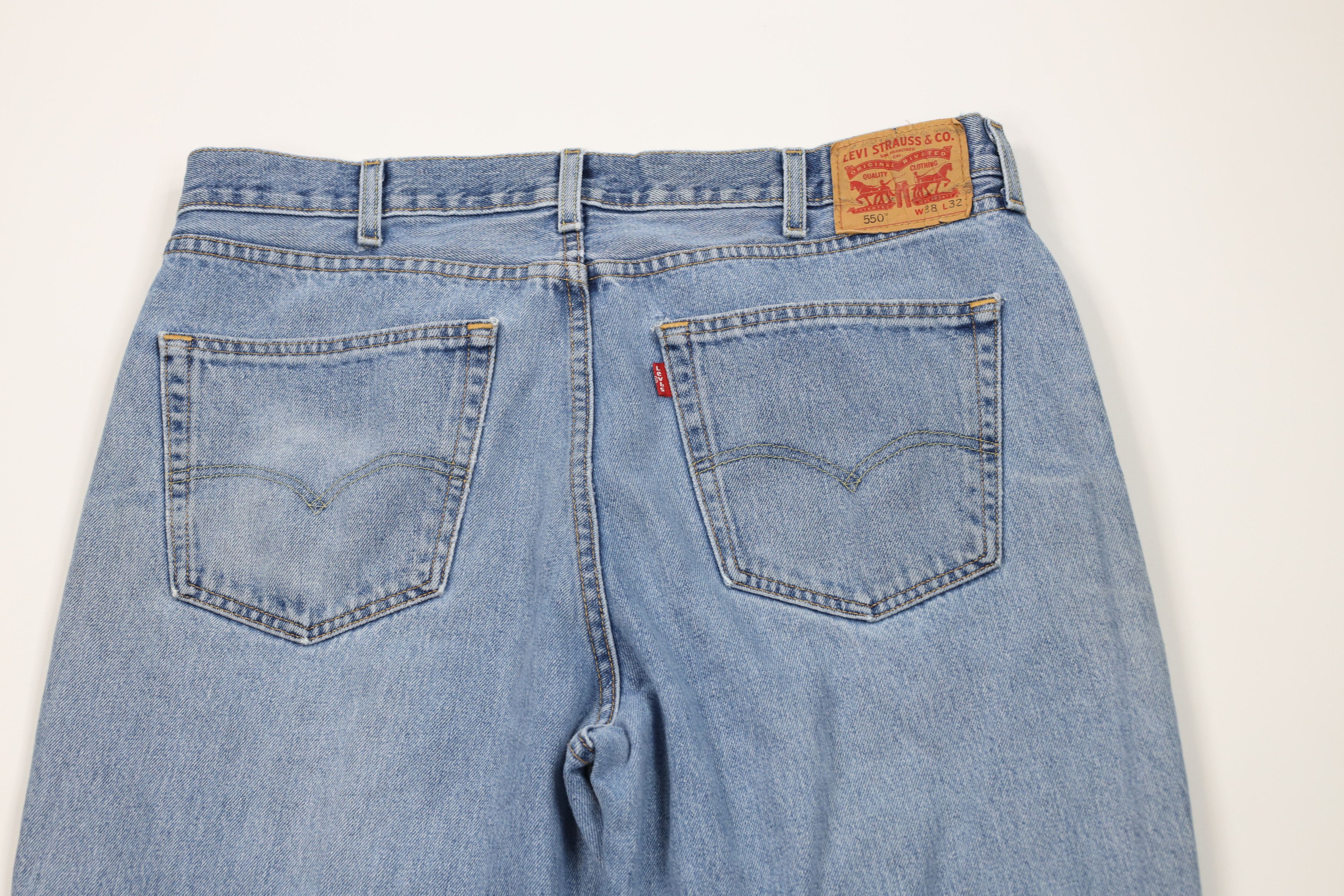 Levi's Vintage Y2K Levis 550 Relaxed Fit Denim Jeans Blue Cotton Size US 38 / EU 54 - 13 Thumbnail