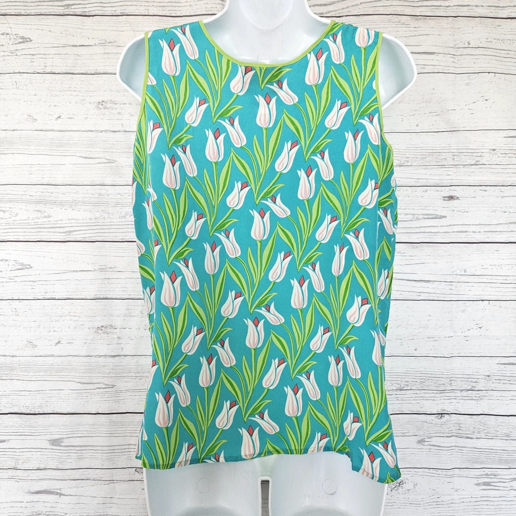 Bob Mackie Bob Mackie Womens Silk Tank Top Sz Small Blue Pink Tulips Floral Shirt Tank Womens Small Silk Tank Blue Floral Size S / US 4 / IT 40 - 3 Thumbnail