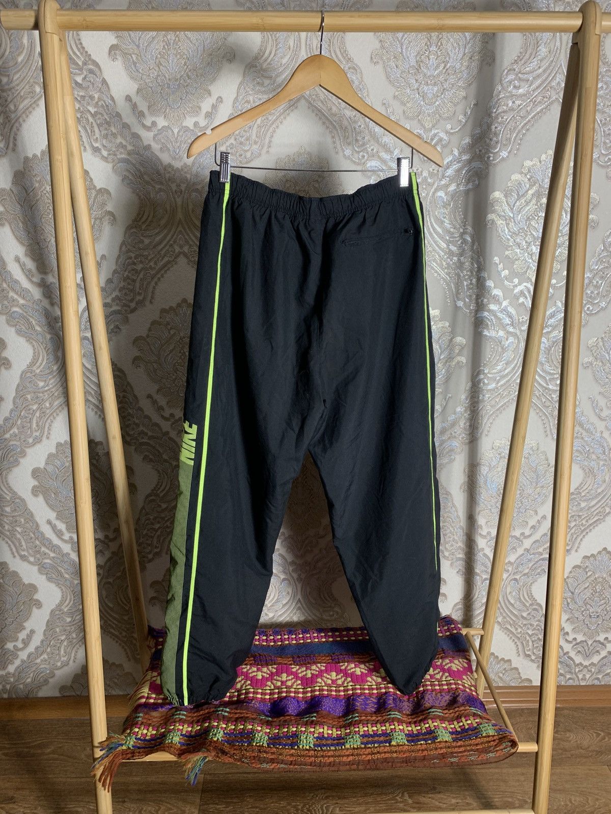 Nike VINTAGE NIKE NYLON RETRO SWEATPANTS DRILL SWOOSH Y2K 90s SK8 Size US 32 / EU 48 - 6 Thumbnail