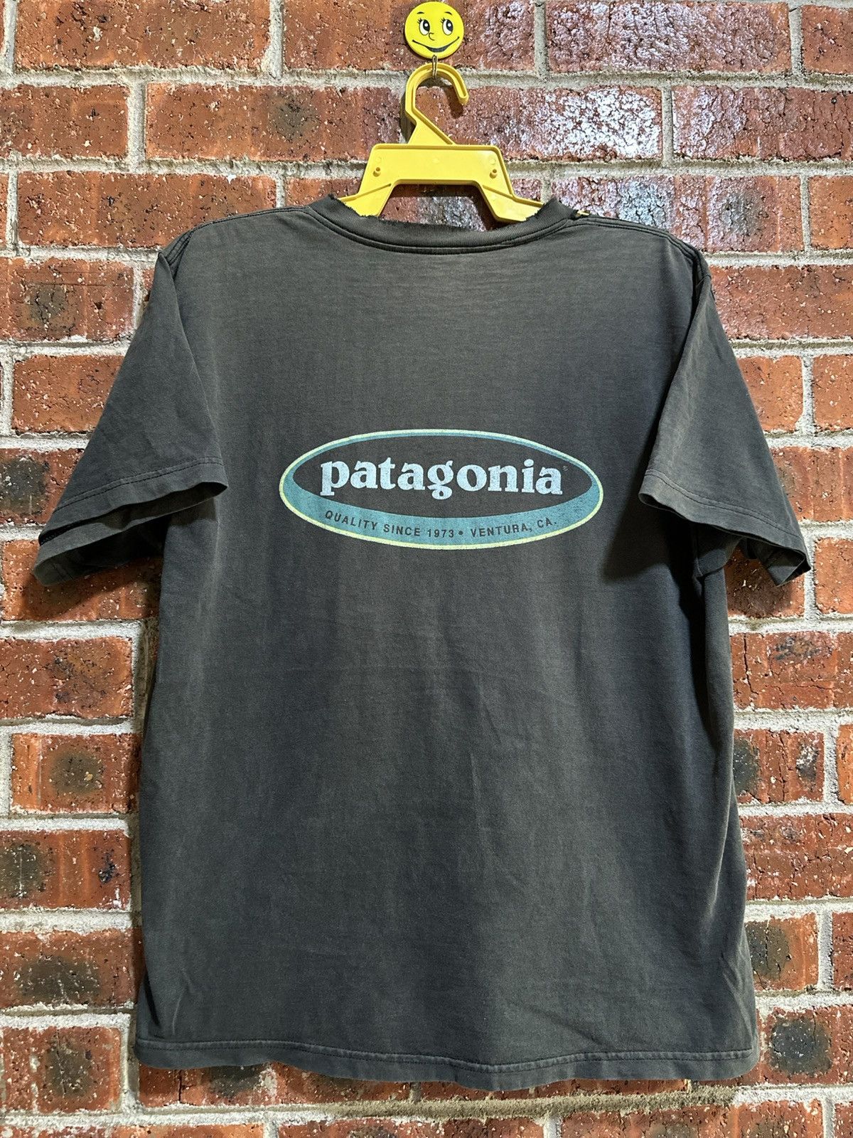 Patagonia Thrashed Vintage Patagonia Sun Faded Tee Size US L / EU 52-54 / 3 - 1 Thumbnail