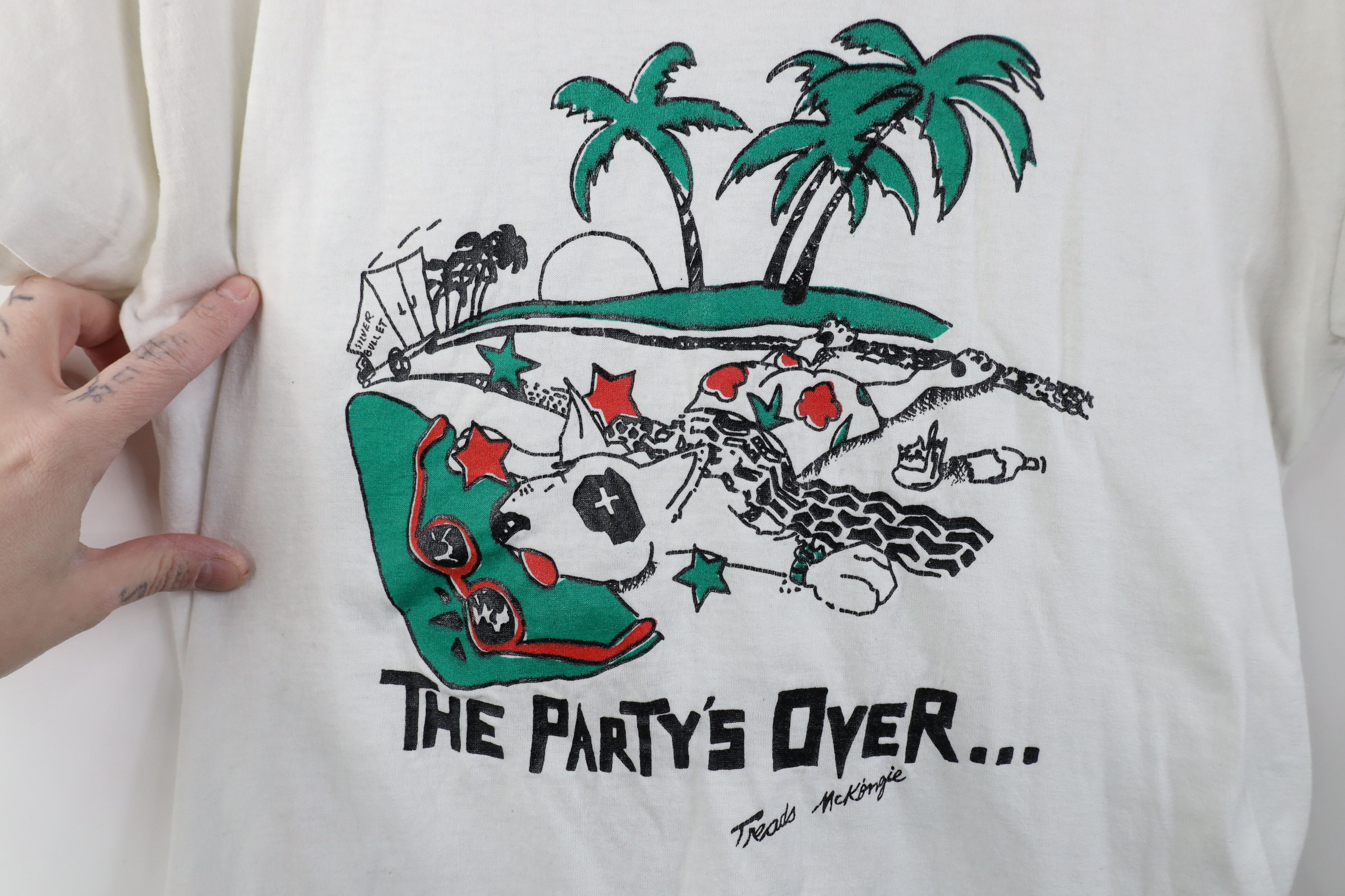 Vintage Vintage 80s 90s McKenzie Budweiser Partys Over T-Shirt Size US S / EU 44-46 / 1 - 4 Thumbnail