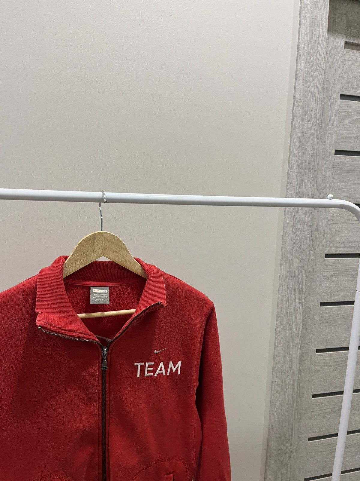 Nike Vintage Nike Full Zip Up Hoodie Team Nike Swoosh 00s Sz S Size US S / EU 44-46 / 1 - 1 Thumbnail