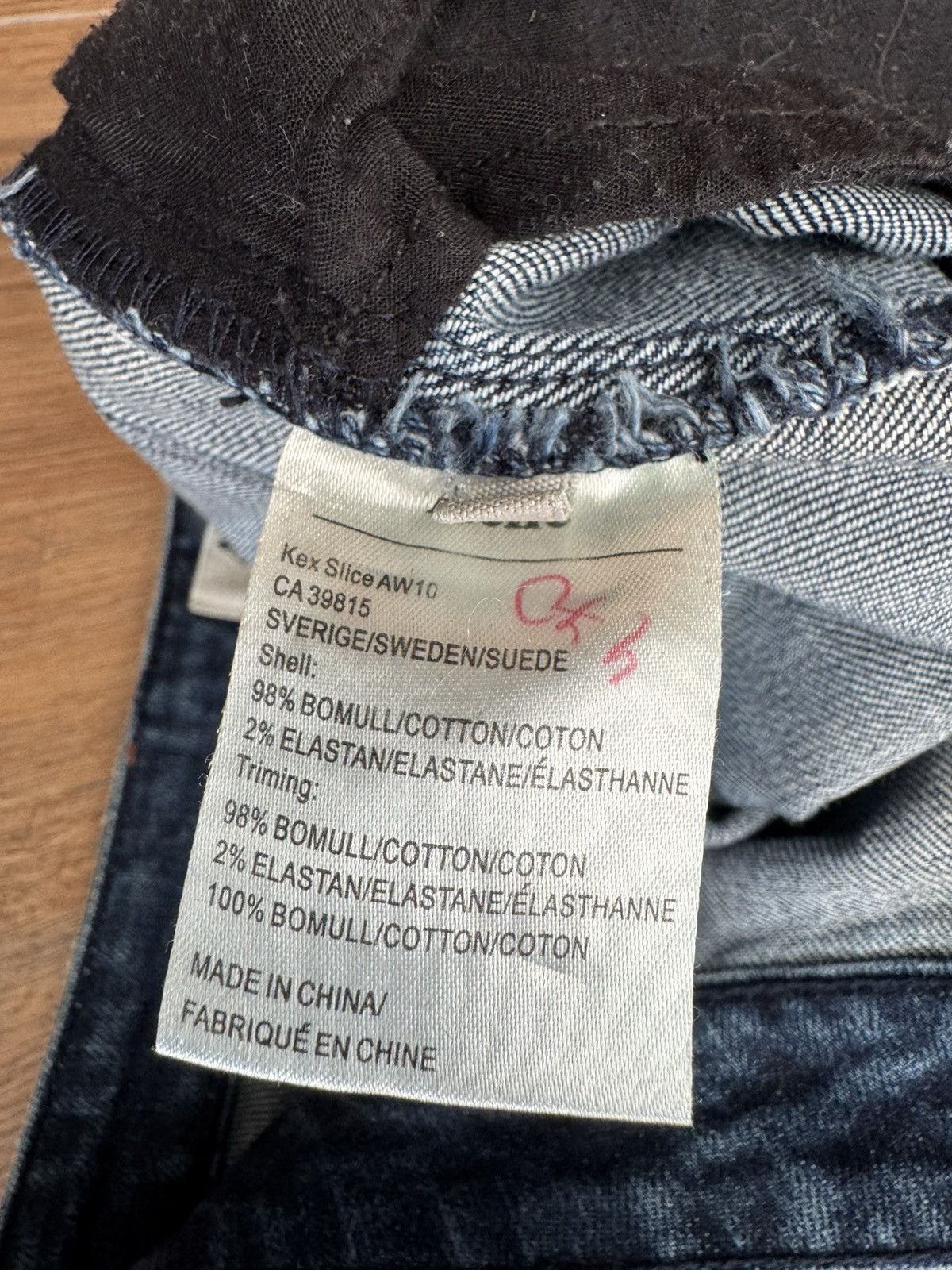 Acne Studios × Jean Acne AW10 Kex Slice Denim Collage Jeans Size 36 Low-Waist Size 25" / US 0 / IT 36 - 9 Thumbnail