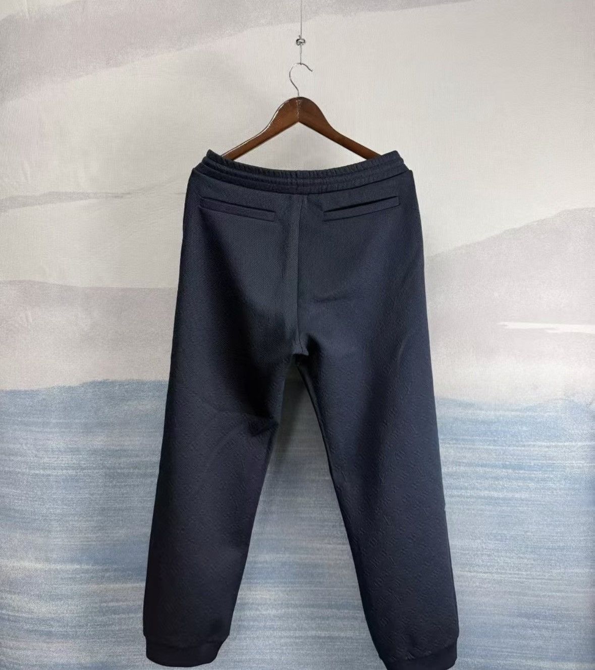 Louis Vuitton Louis Vuitton Monogram Logo Sweatpants. Size US 36 / EU 52 - 3 Thumbnail