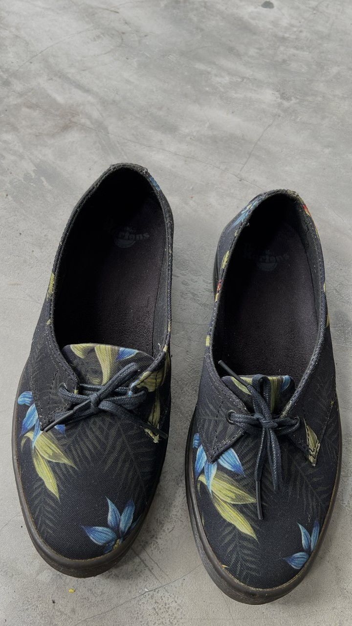 Dr. Martens AW005 Dr. Martens Morada Canvas Black Hawaiian Ballets Flats Size US 6.5 / IT 36.5 - 2 Thumbnail