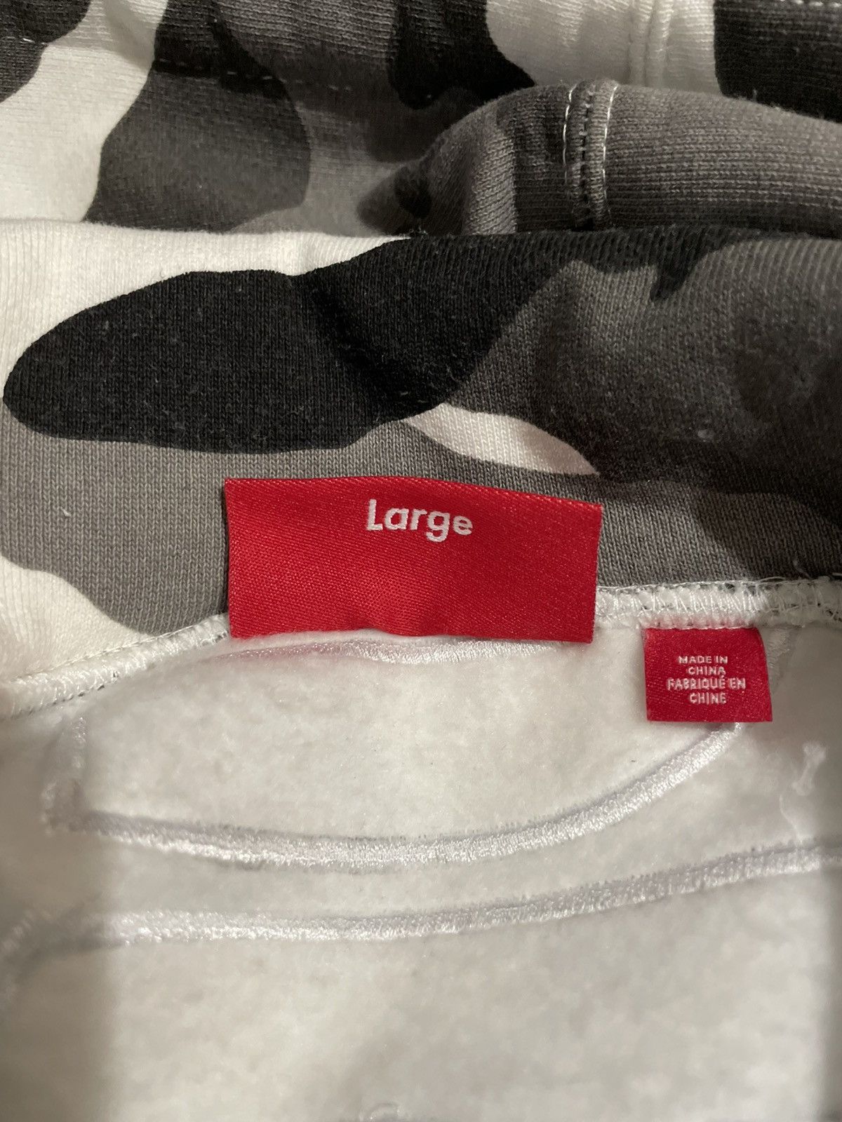 Supreme Supreme Applique Snow Camo Hoodie Size US L / EU 52-54 / 3 - 4 Thumbnail