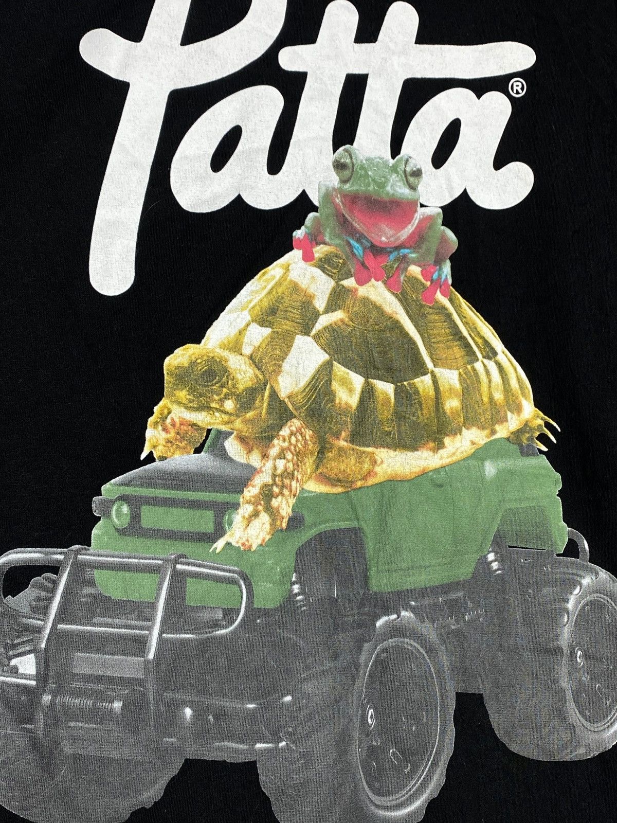 Patta 🔥 PATTA WE ARE ALL IN THIS TOGETHER TURTLE ANIMAL TEE 🔥 Size US S / EU 44-46 / 1 - 7 Thumbnail
