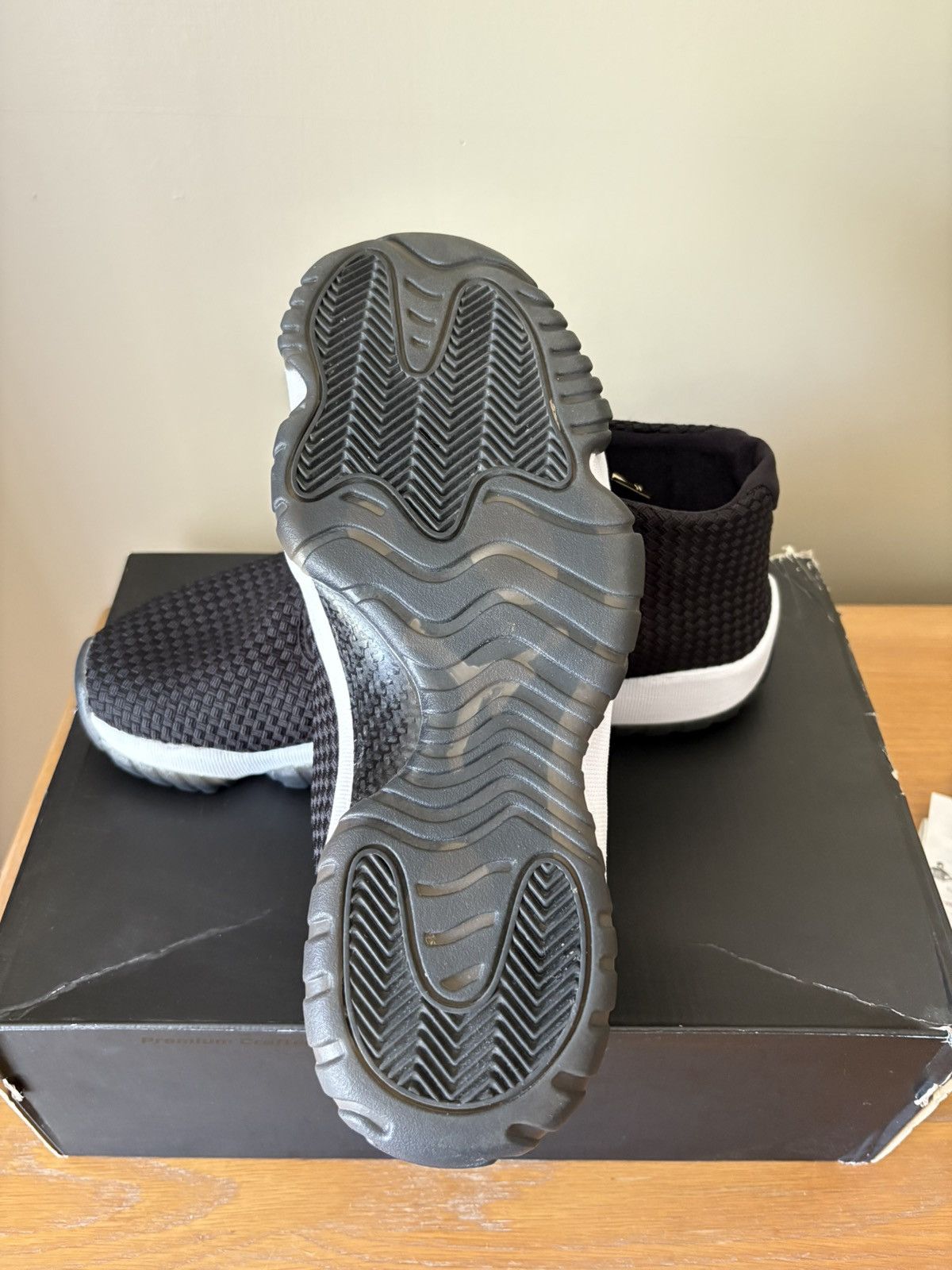 Jordan Brand Air Jordan Future Size US 9.5 / EU 42-43 - 4 Thumbnail