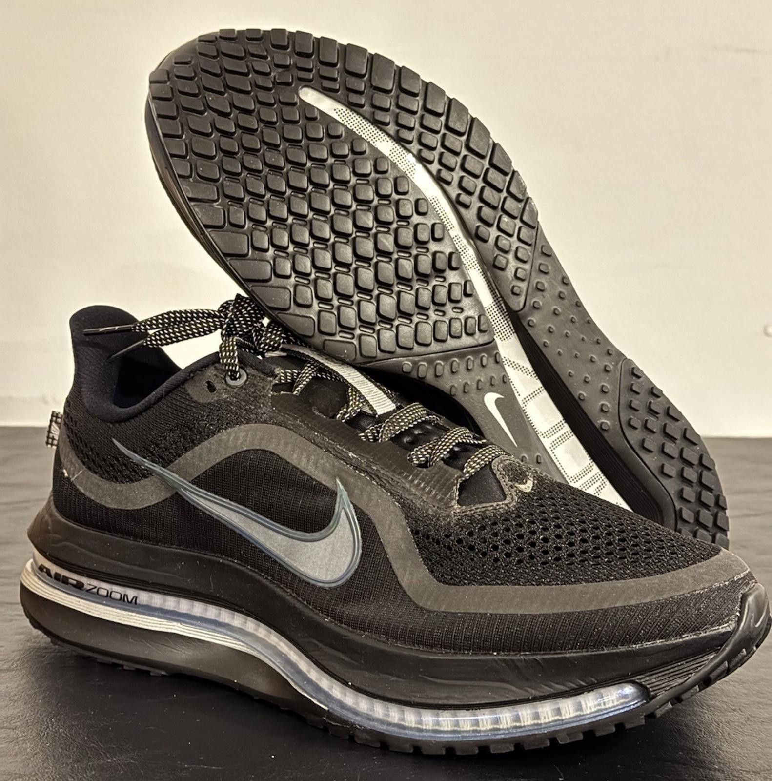 Nike Size 10 - Nike Pegasus Premium Black Metallic Silver Size US 10 / EU 43 - 6 Thumbnail