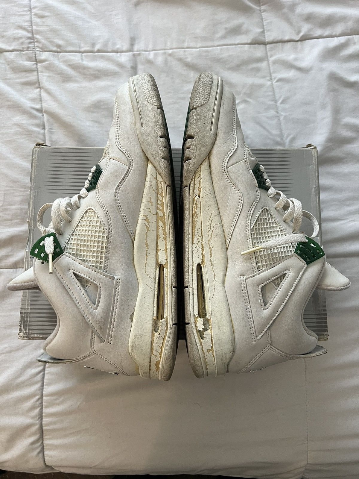 Jordan Brand 2004 Air Jordan 4 Retro “Classic Green” Size US 12 / EU 45 - 2 Thumbnail